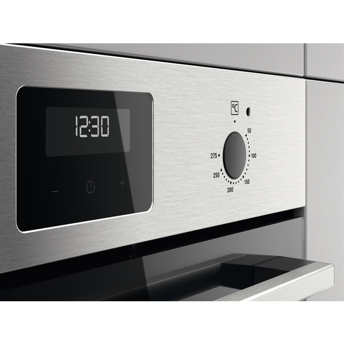 Zanussi 058ZOCNX3XL Built-In Single Electric Oven