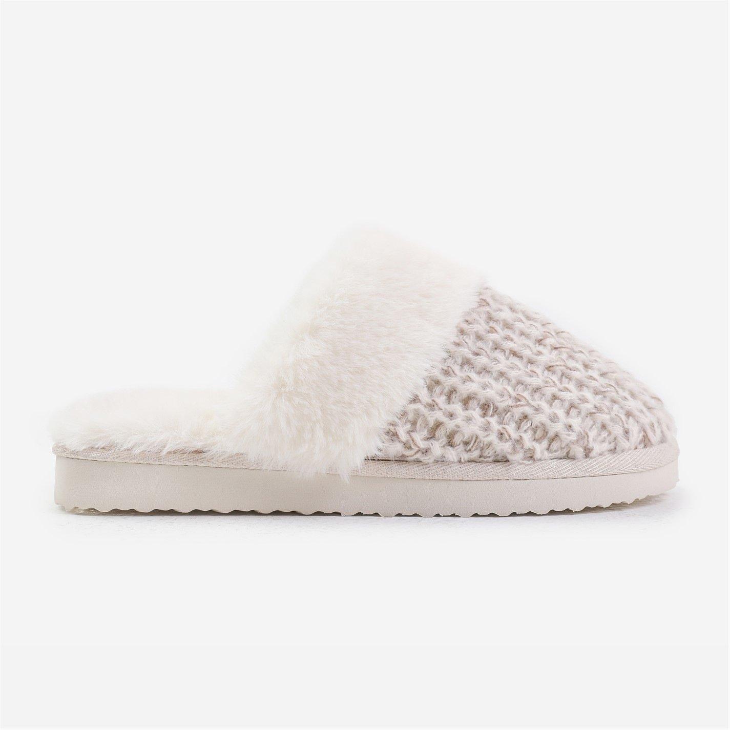 Whitegreyyarn - Wheres That From - Comfort White Yarn Fur Trim Knitted Slippers - 1