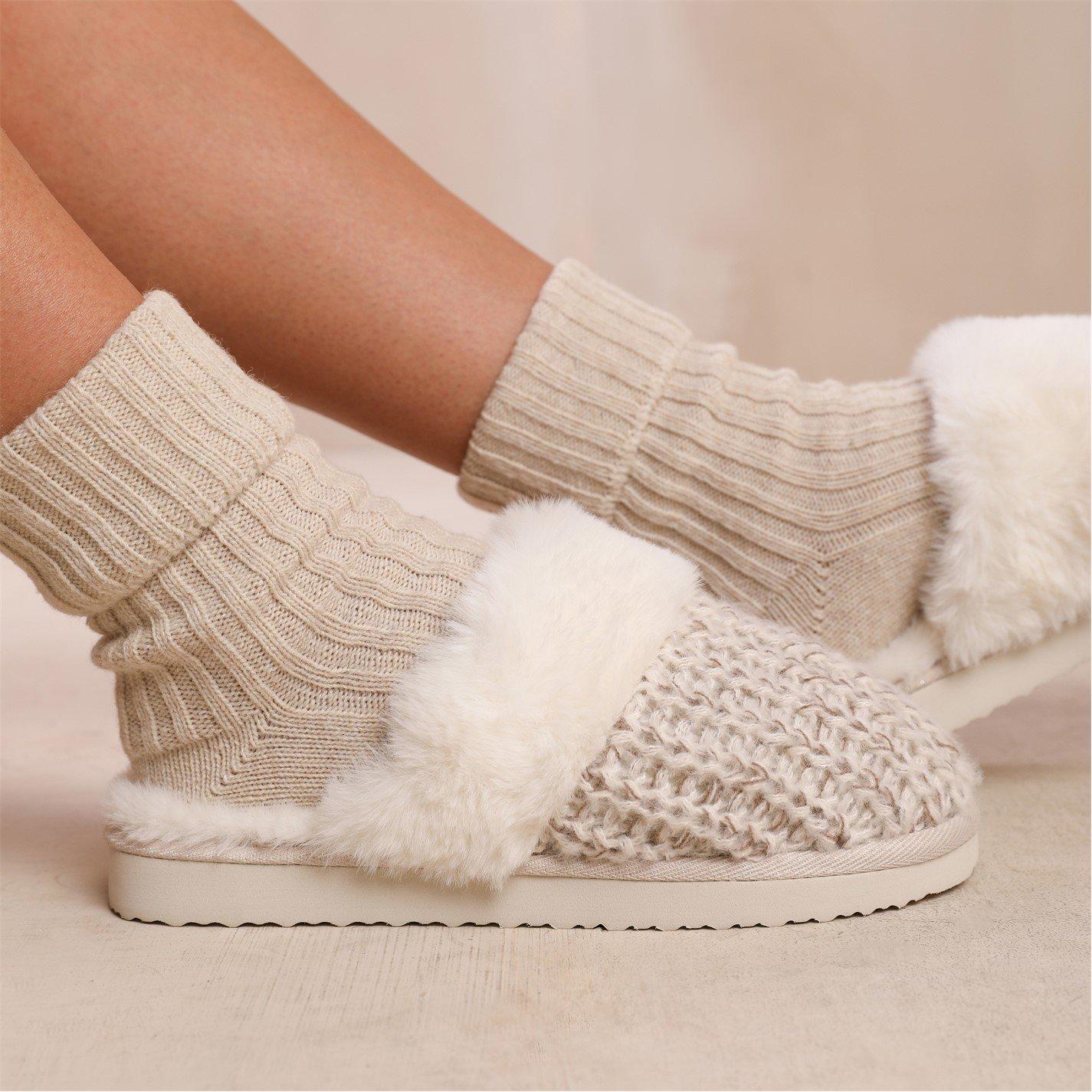 Whitegreyyarn - Wheres That From - Comfort White Yarn Fur Trim Knitted Slippers - 2