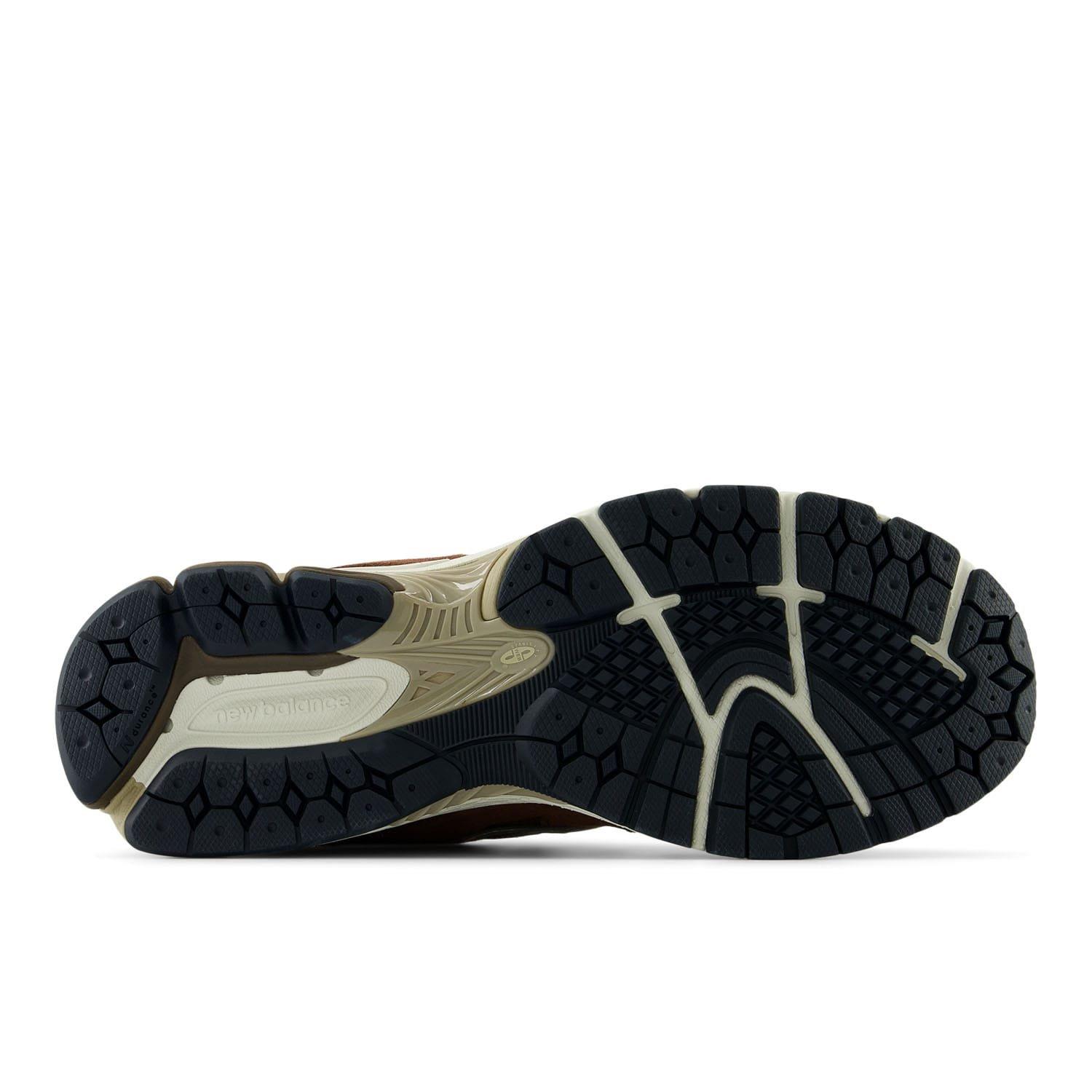 Brown - New Balance - 2002R Trainers - 6