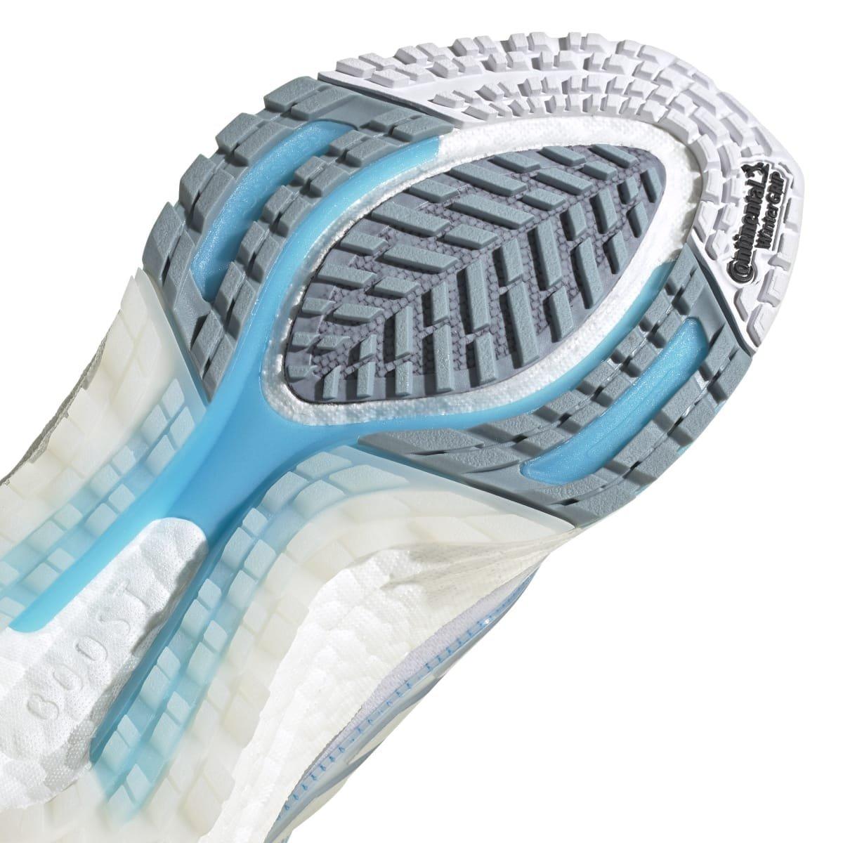 Silber - adidas - Ultraboost 22 COLD.RDY Running Shoes - 9