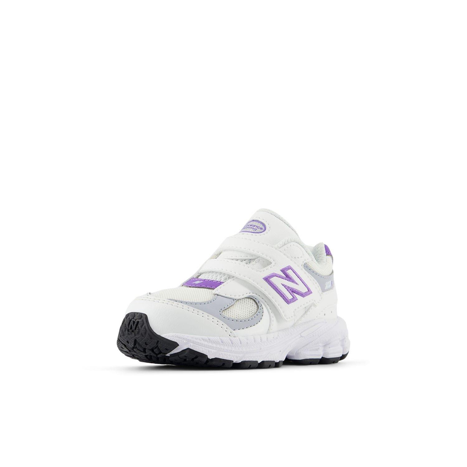White - New Balance - 2002 Hook & Loop Trainers - 2