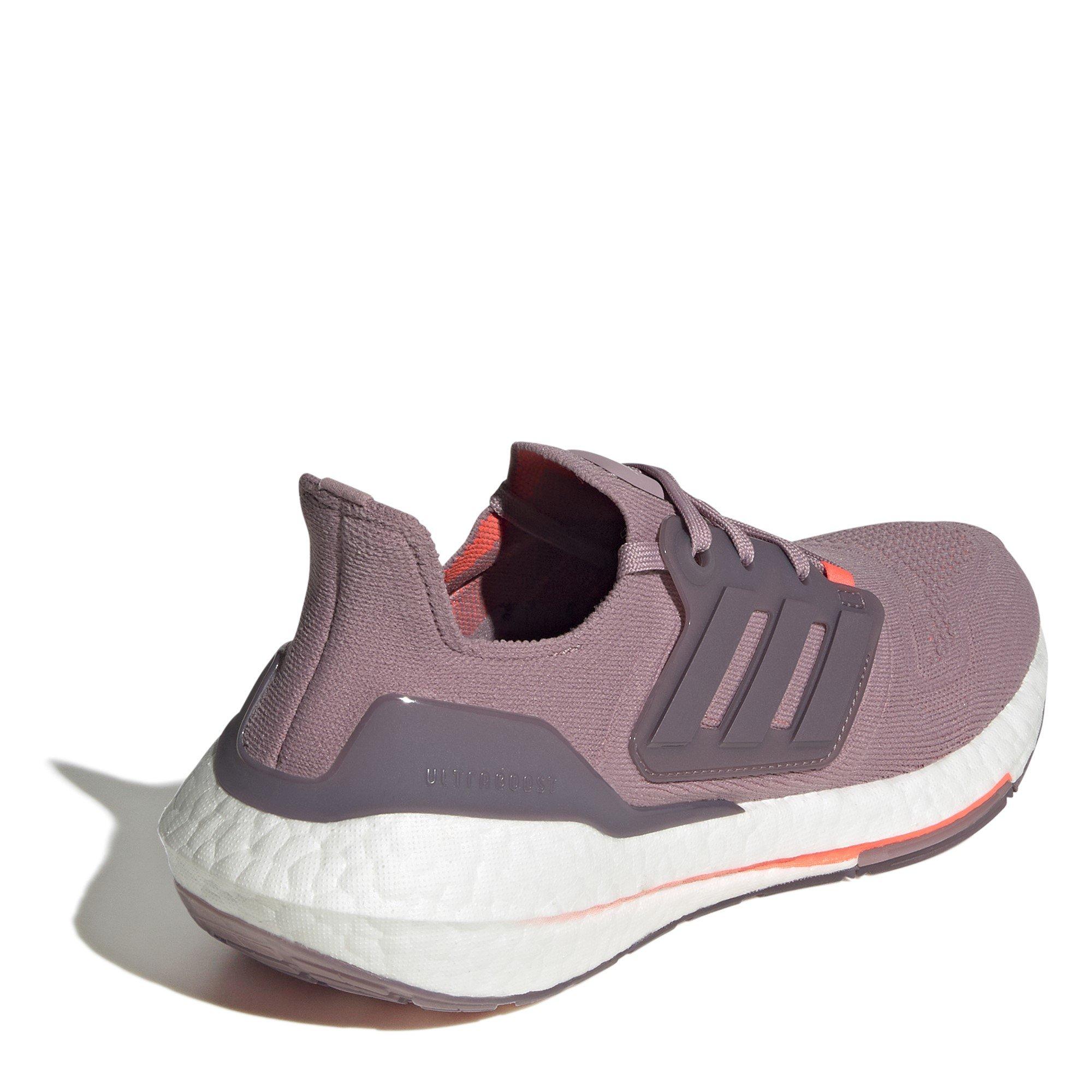 Magični Mauve / L - adidas - ULTRABOOST 22 SHOES Womens - 4