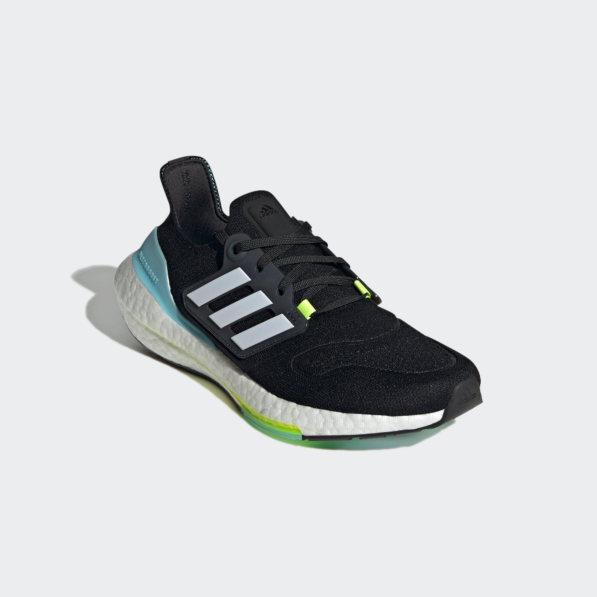 Core Black / Cl - adidas - ULTRABOOST 22 SHOES Womens - 2