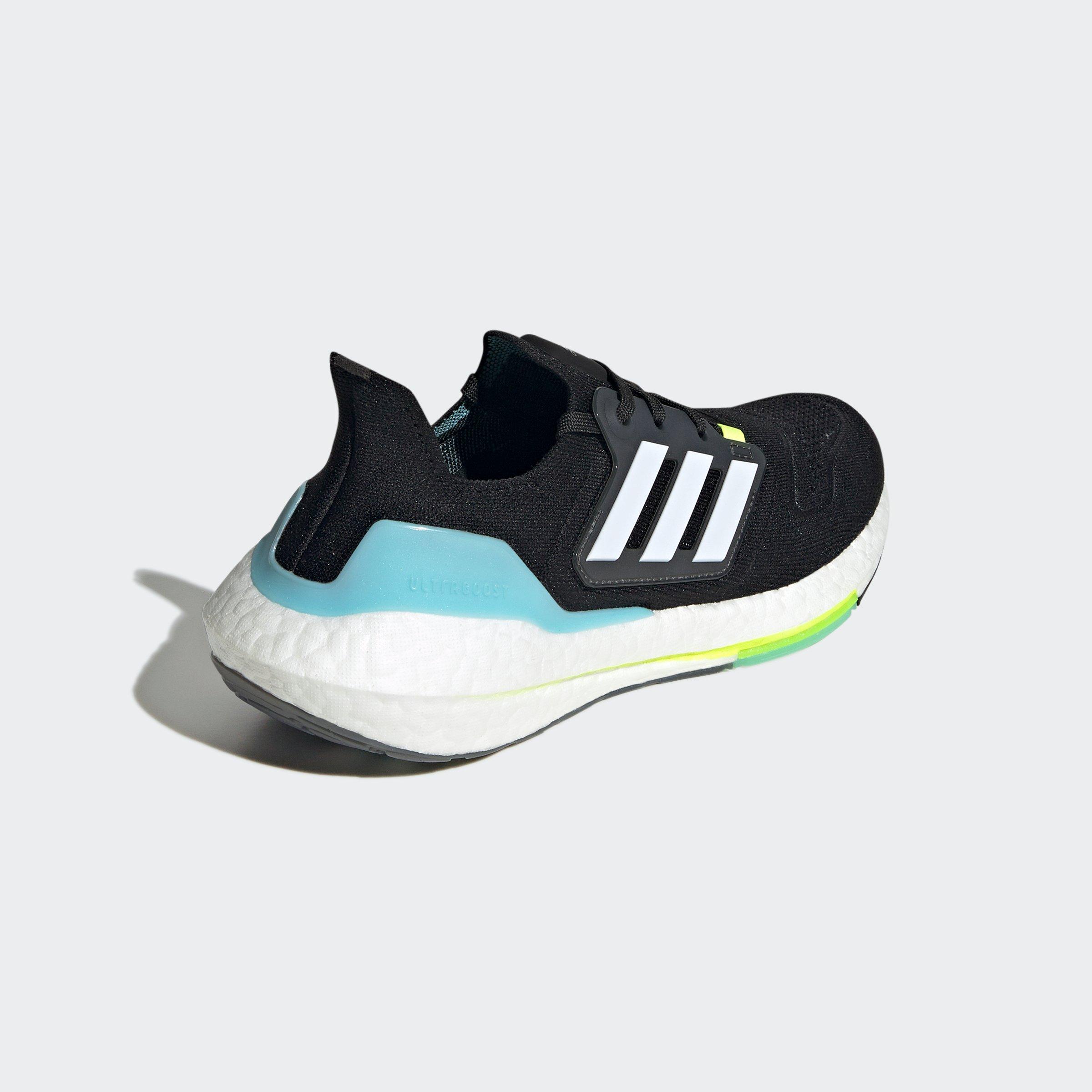 Core Black / Cl - adidas - ULTRABOOST 22 SHOES Womens - 3