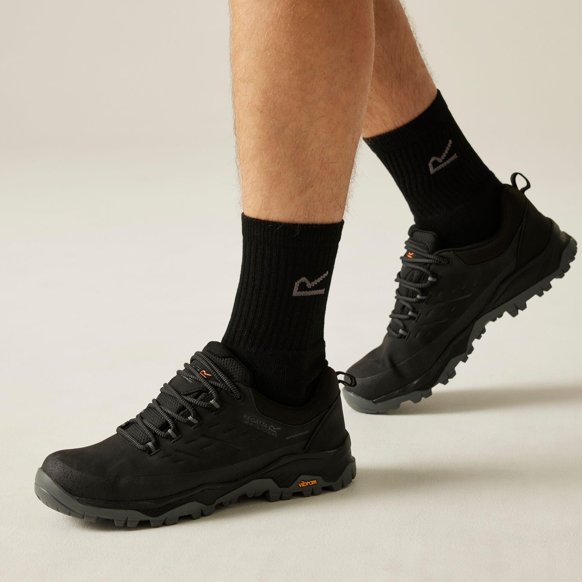 Black - Regatta - Mens Blake Low Waterproof Trainers - 1