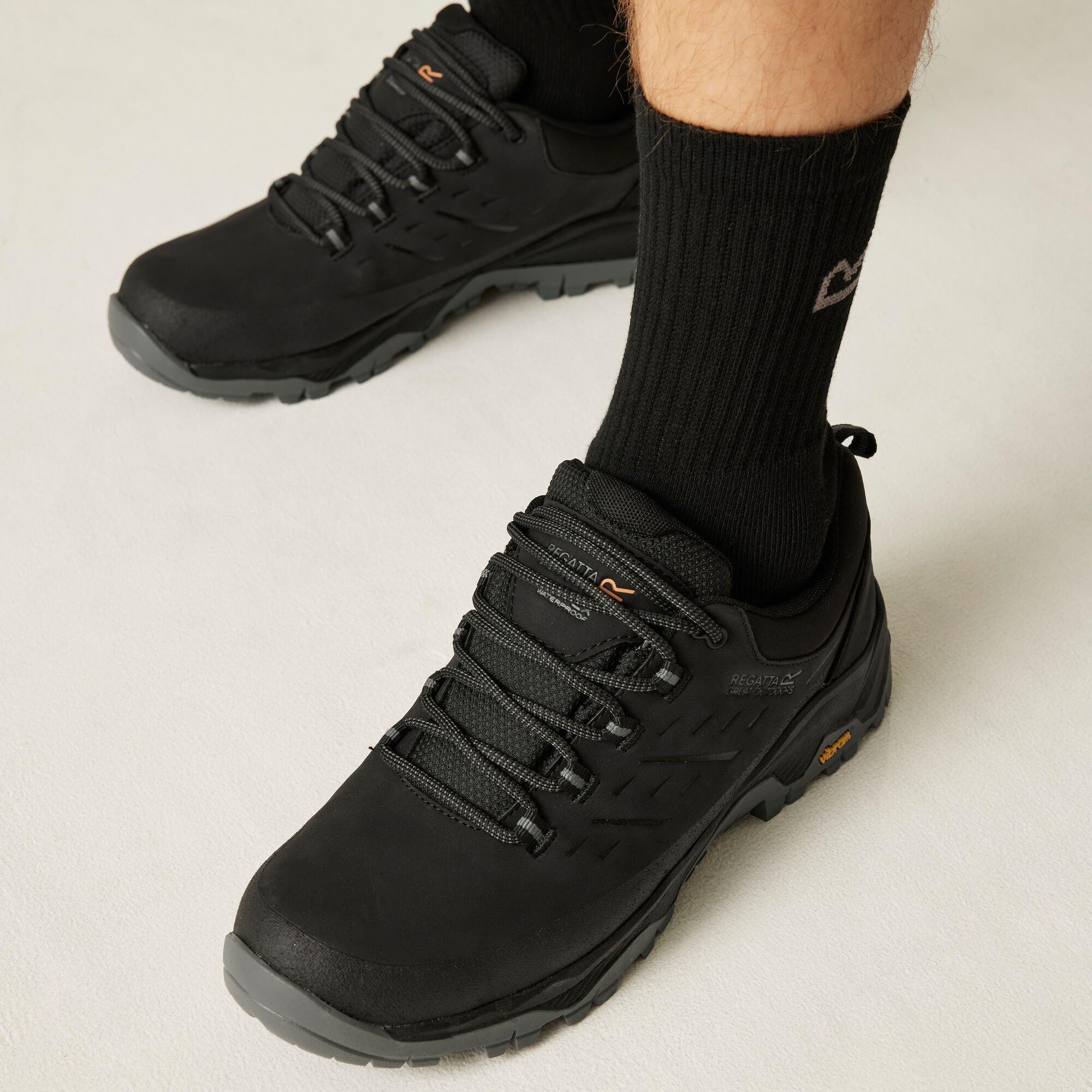 Black - Regatta - Mens Blake Low Waterproof Trainers - 3