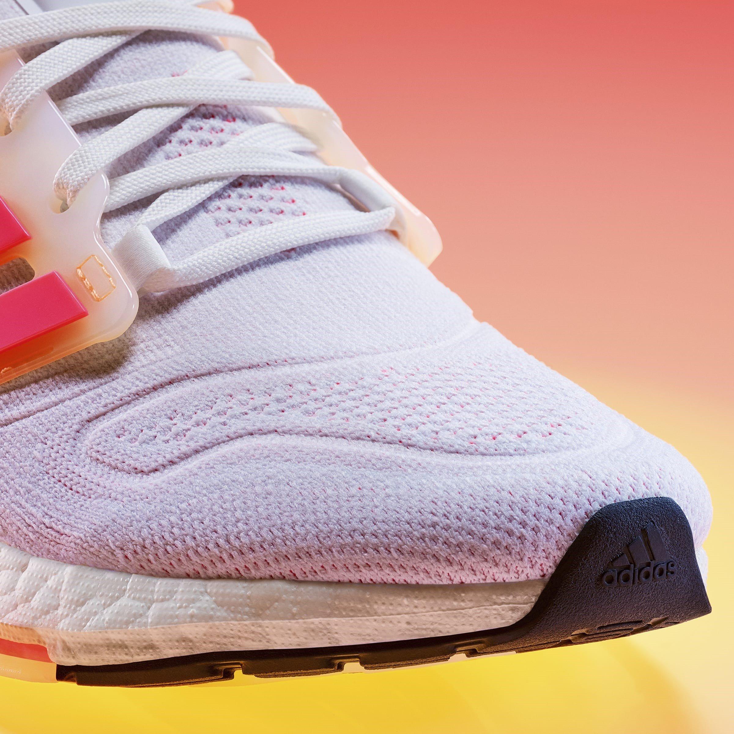 Weiß - adidas - Ultraboost 22 Running Shoes - 12