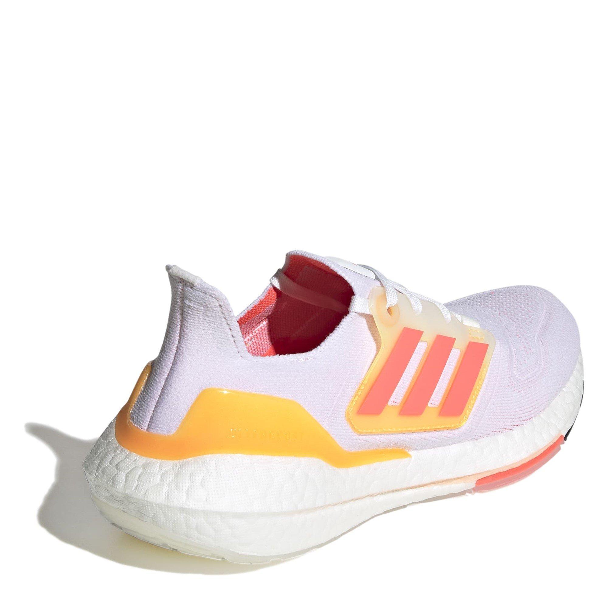 Weiß - adidas - Ultraboost 22 Running Shoes - 4