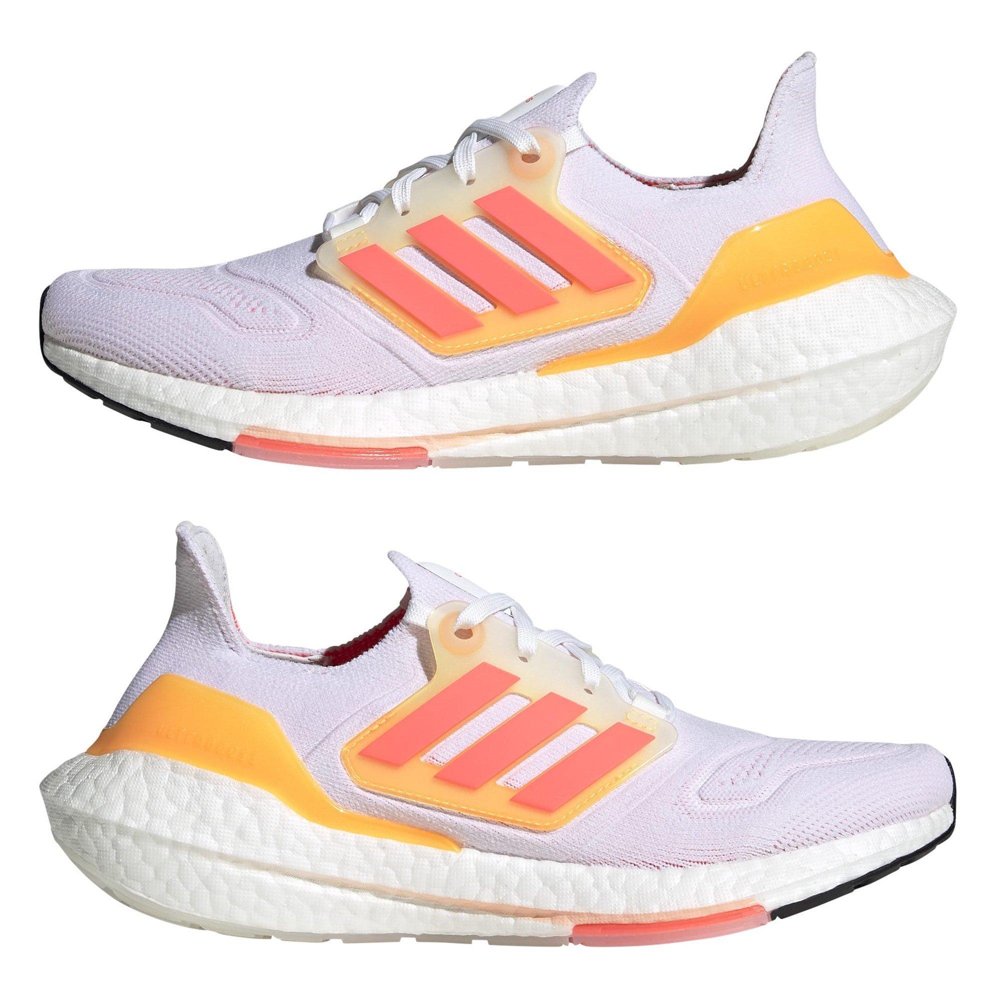 Weiß - adidas - Ultraboost 22 Running Shoes - 9