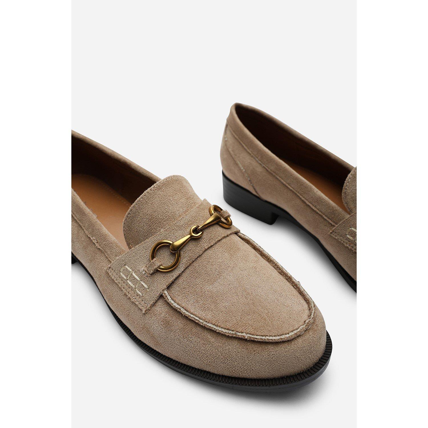 Camel - Wheres That From - Maelynn Round Toe Single Metal Bar Loafers - 6