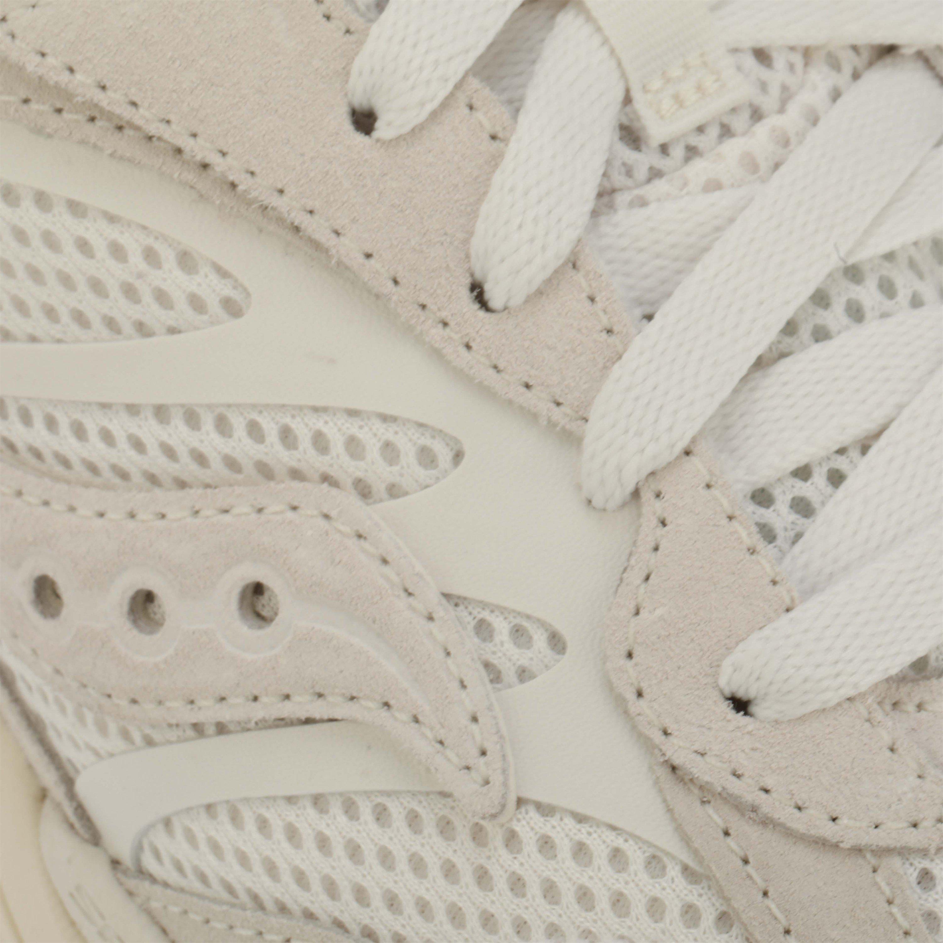 White - Saucony - ProGrid Omni 9 OG Trainers - 5