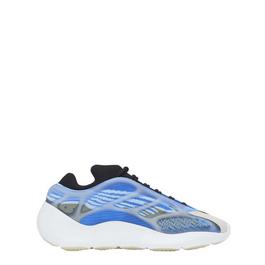 Yeezy 700 V3 Trainers