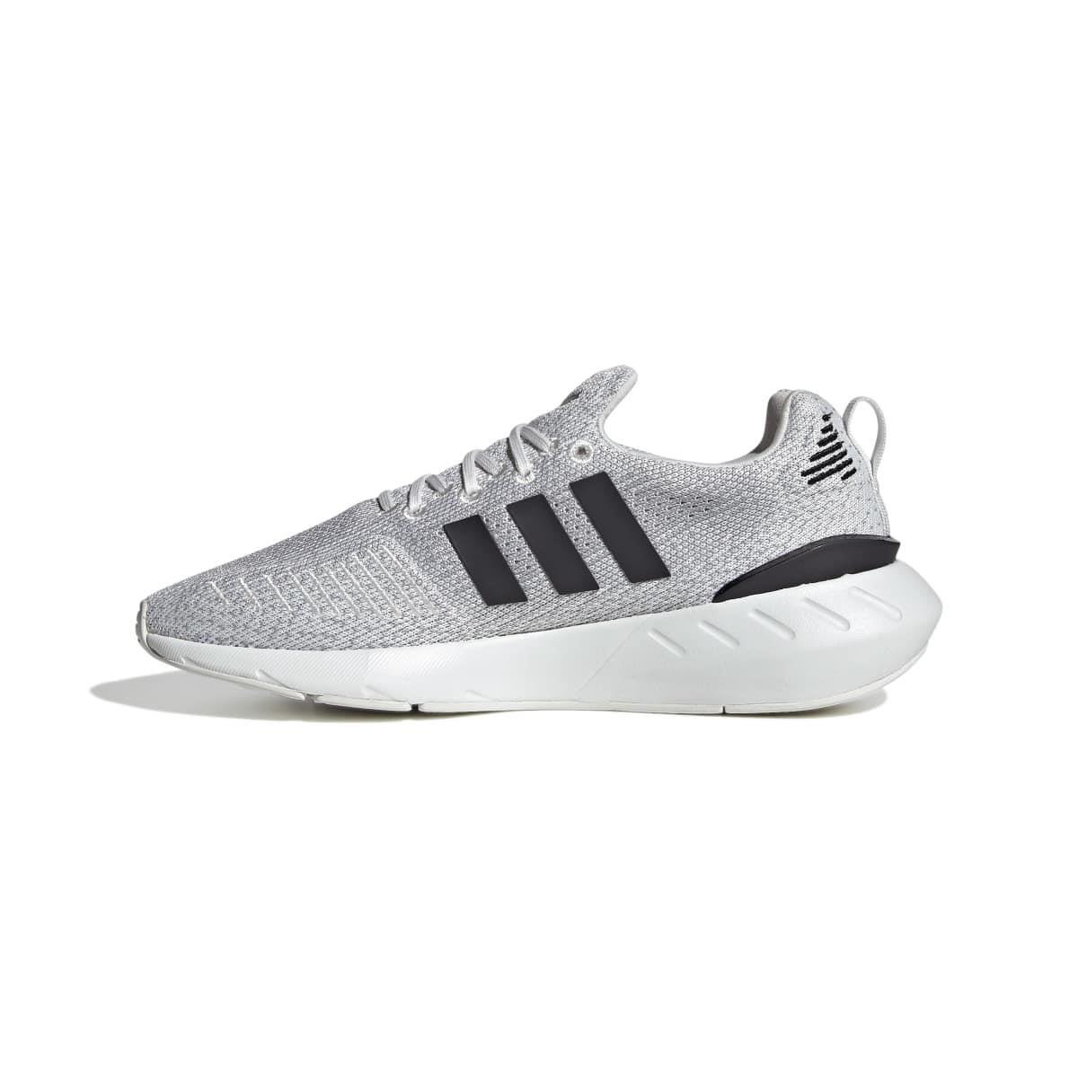 White Black - adidas Originals - Swift Run 22 Trainers - 2