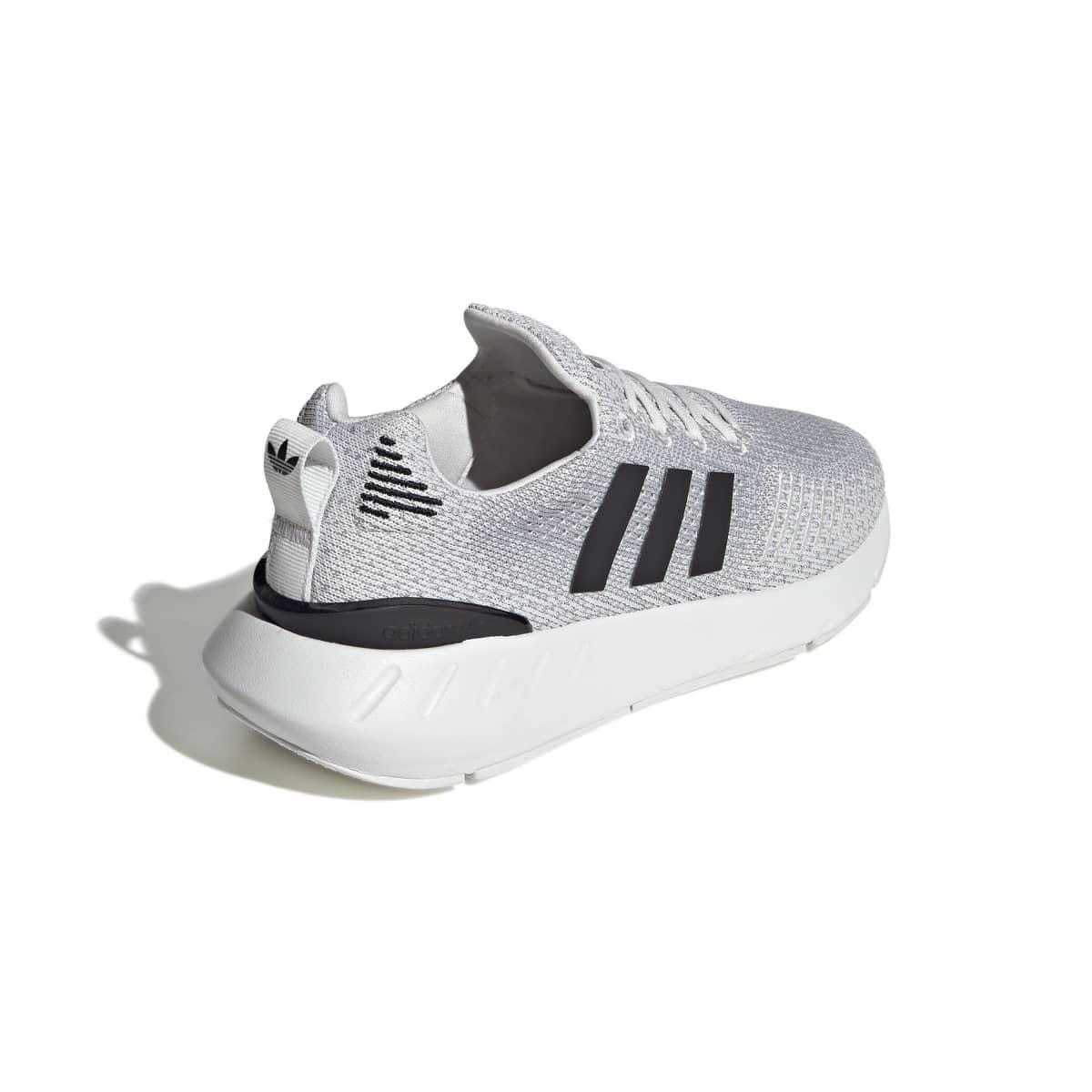 White Black - adidas Originals - Swift Run 22 Trainers - 4