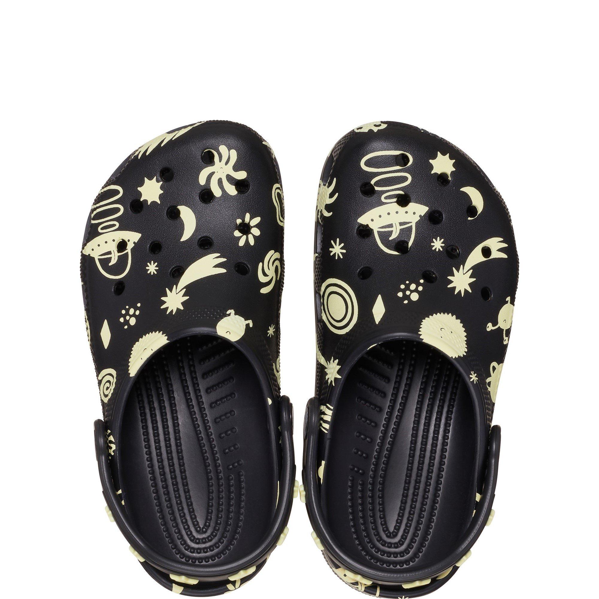 Black - Crocs - Classic Graphic Clog - 4