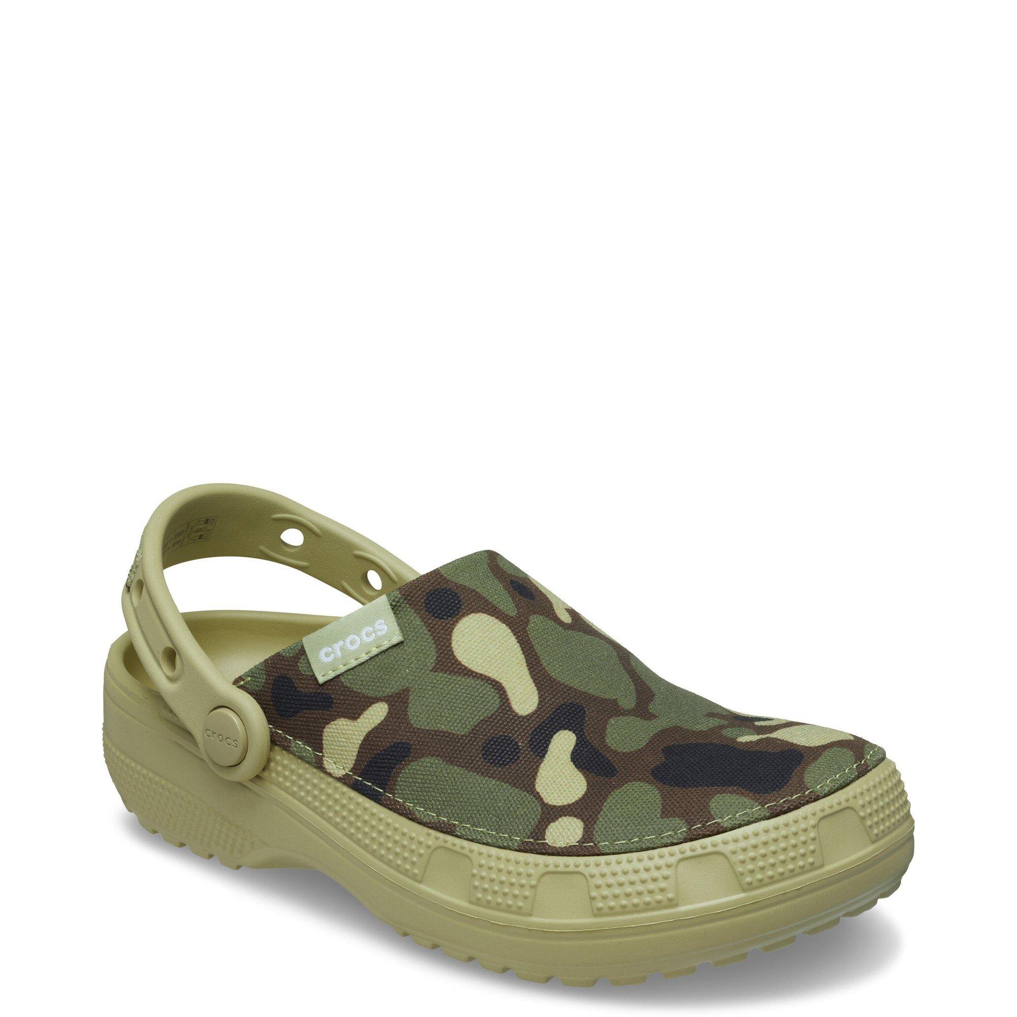 Light Green - Crocs - Men's Classic Crafted Camo Clog - 2