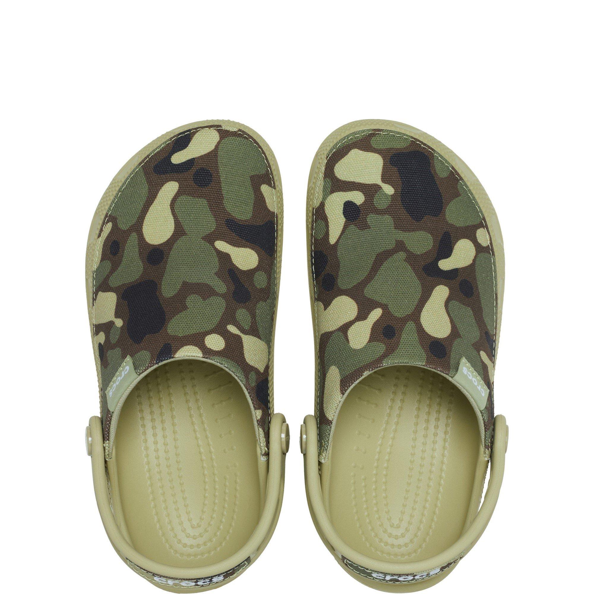 Light Green - Crocs - Men's Classic Crafted Camo Clog - 4