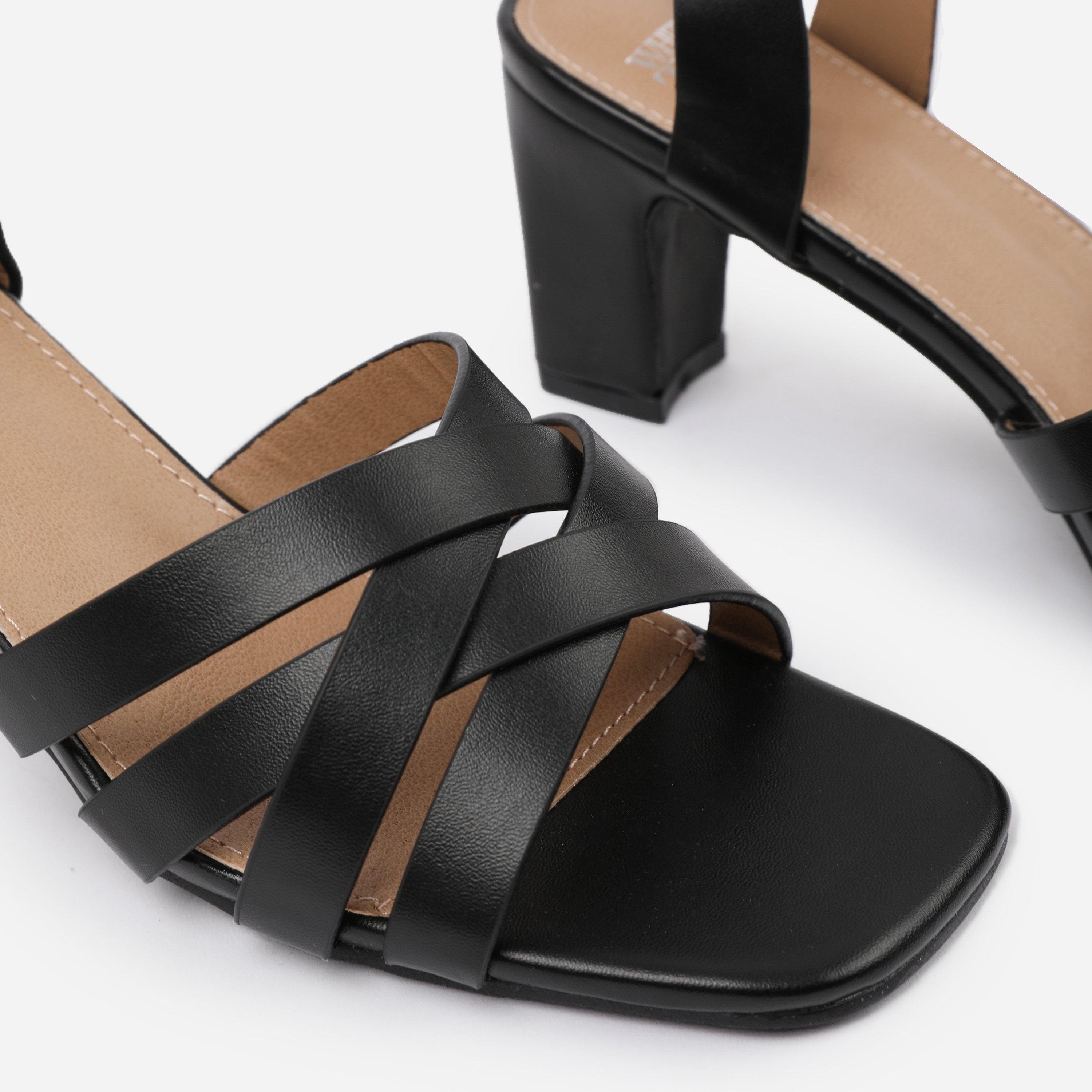 Black - Wheres That From - BlackPU Caity Wide-Fit Triple Link-Chain Detail Sa - 4