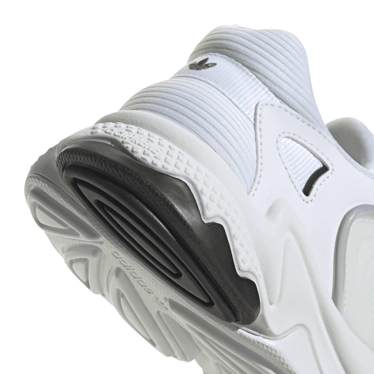 Branco - adidas Originals - Oztral Trainers - 9