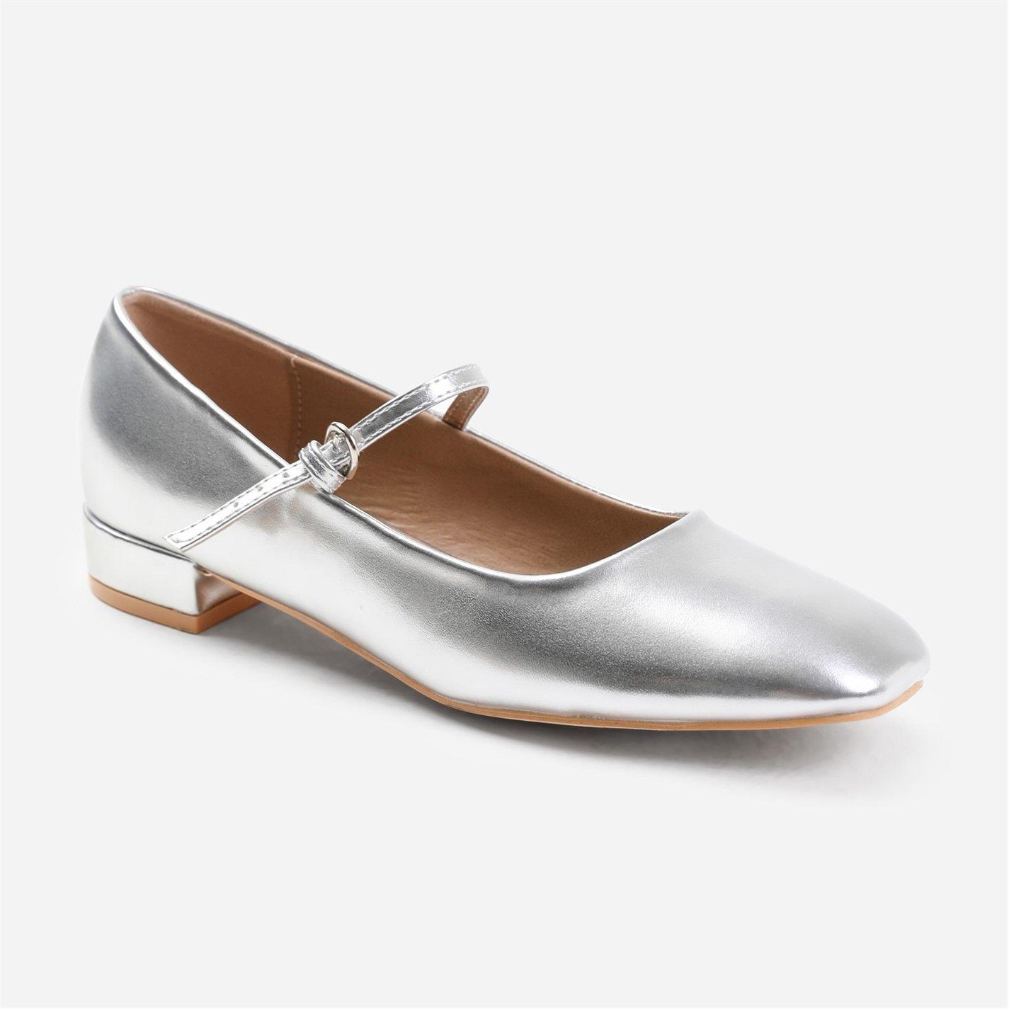 Silvermetallicp - Wheres That From - Minsk Low Heel With Strap And Buckle Detail In Sil - 1