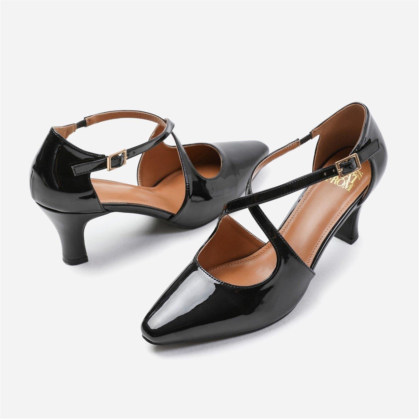 Black Patent - Wheres That From - Colorado Cross Over Strap Mid Block Heel In Black - 4