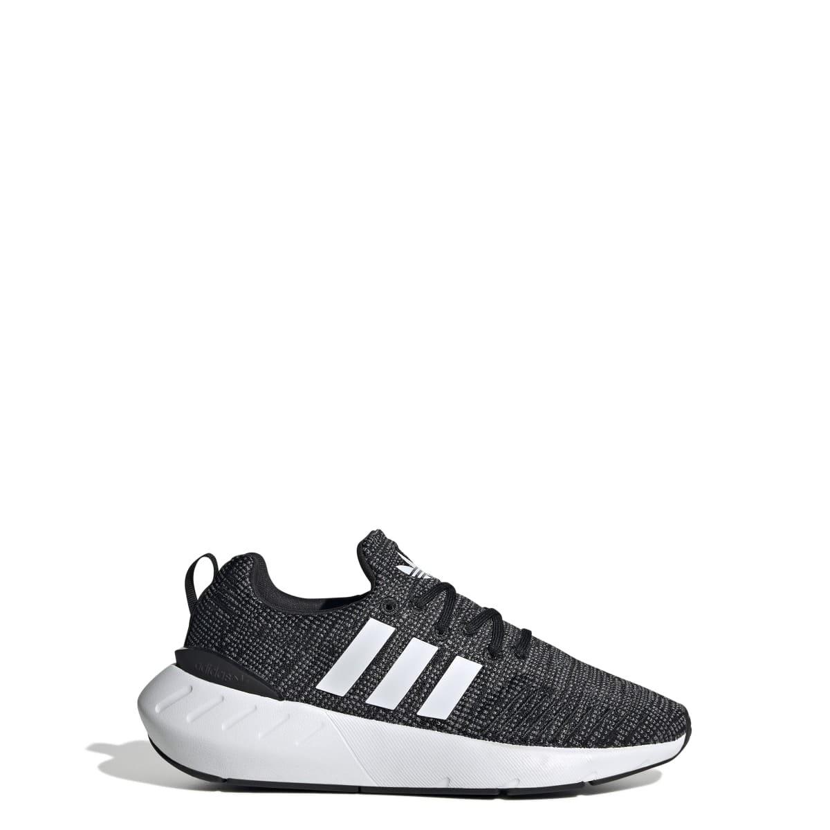 Black-White - adidas Originals - Swift Run 22 Trainers - 2