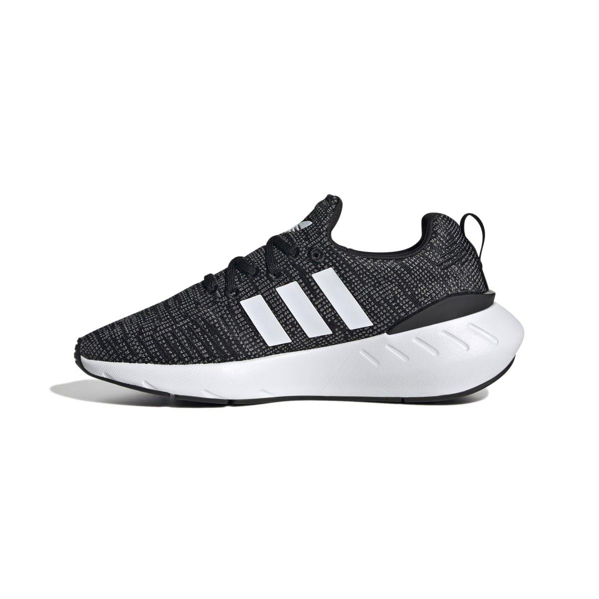 Black-White - adidas Originals - Swift Run 22 Trainers - 5
