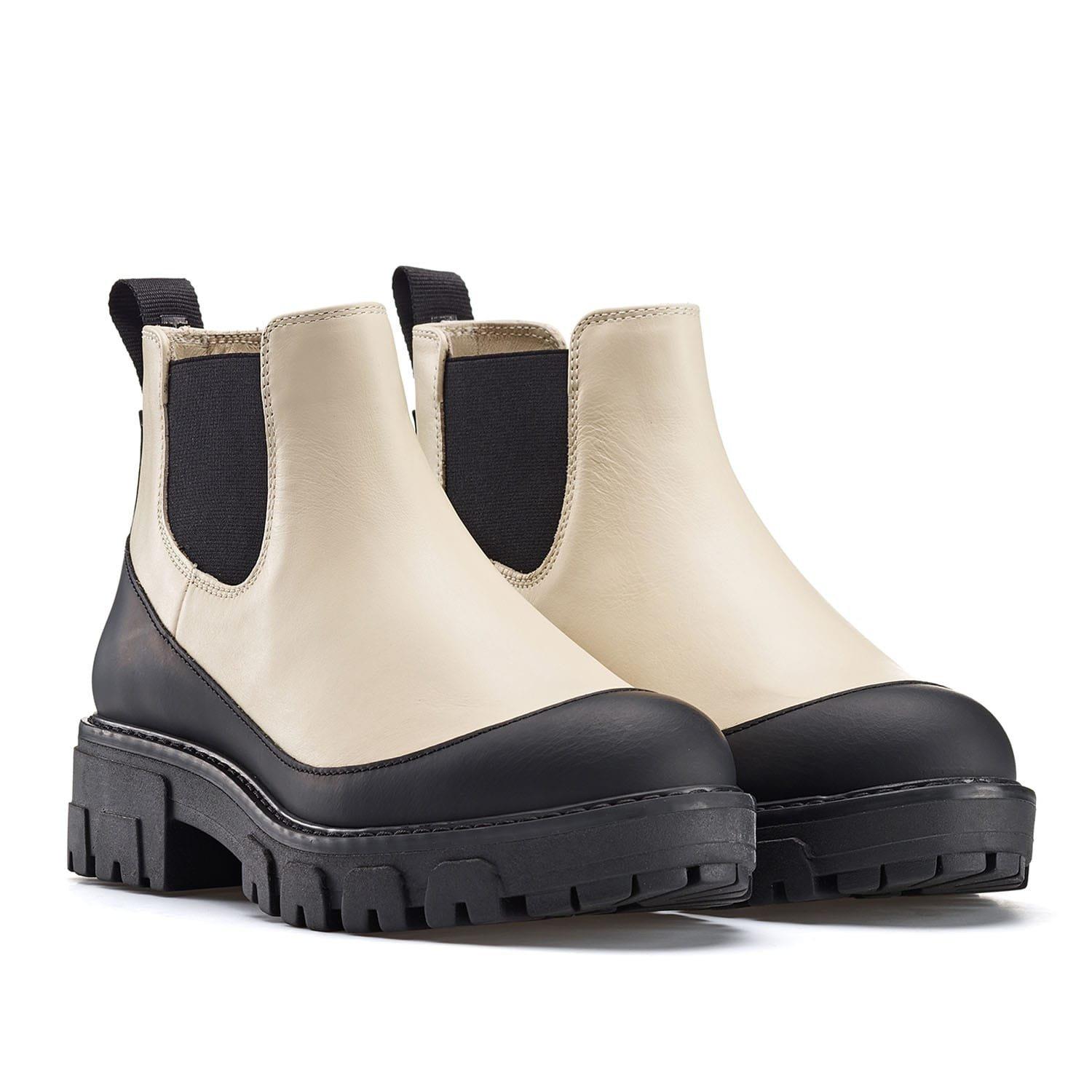 White - Hugo - Axel Boots - 2