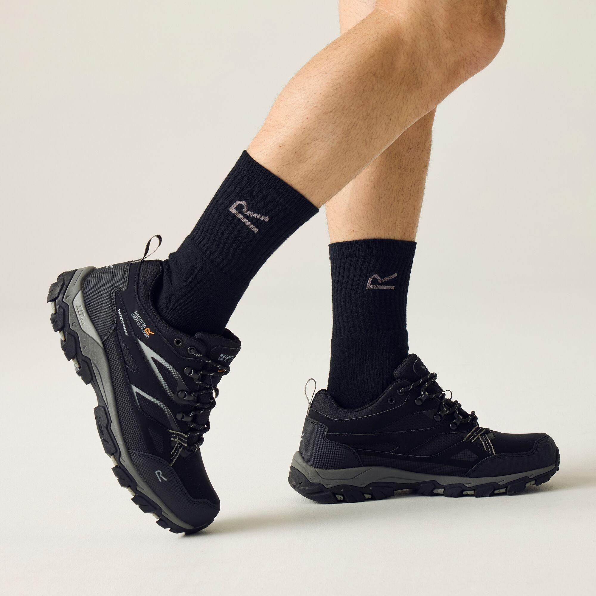 Black/Granite - Regatta - Holcombe 3 Low - 2