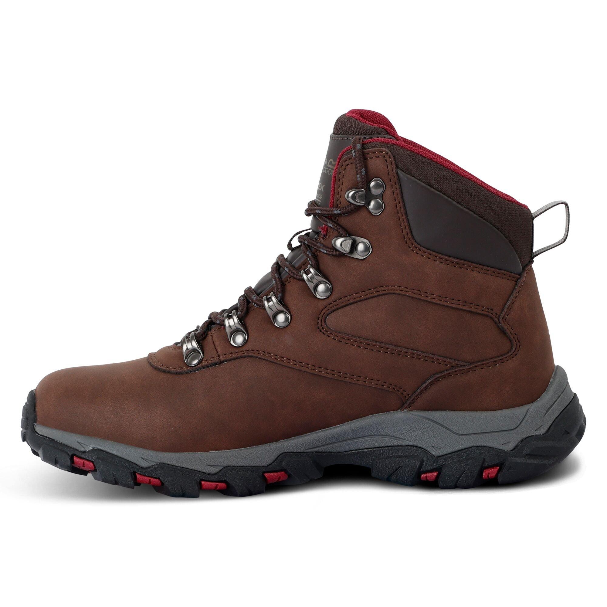 Chestnut - Regatta - Womens Holcombe Class - 13