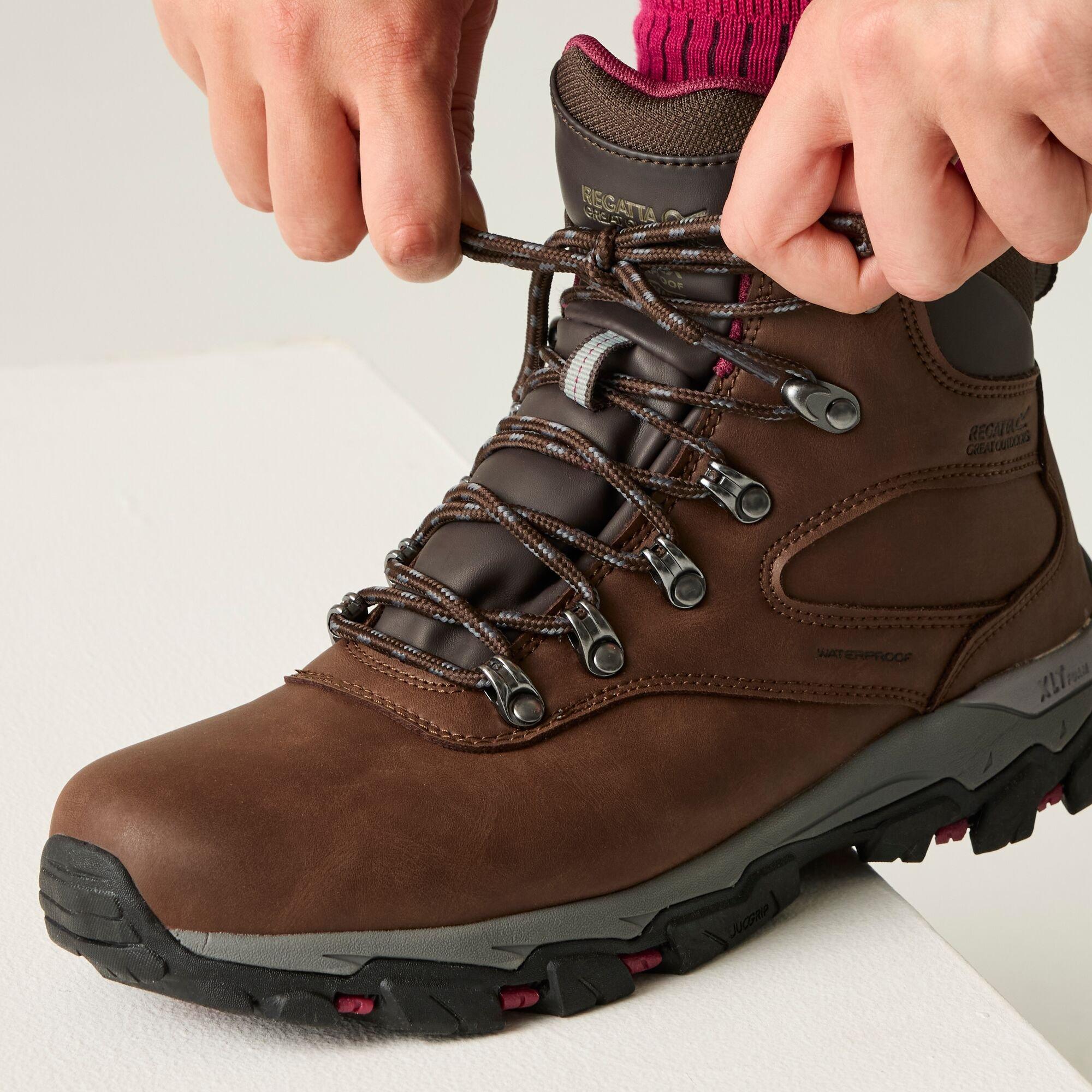 Chestnut - Regatta - Womens Holcombe Class - 4