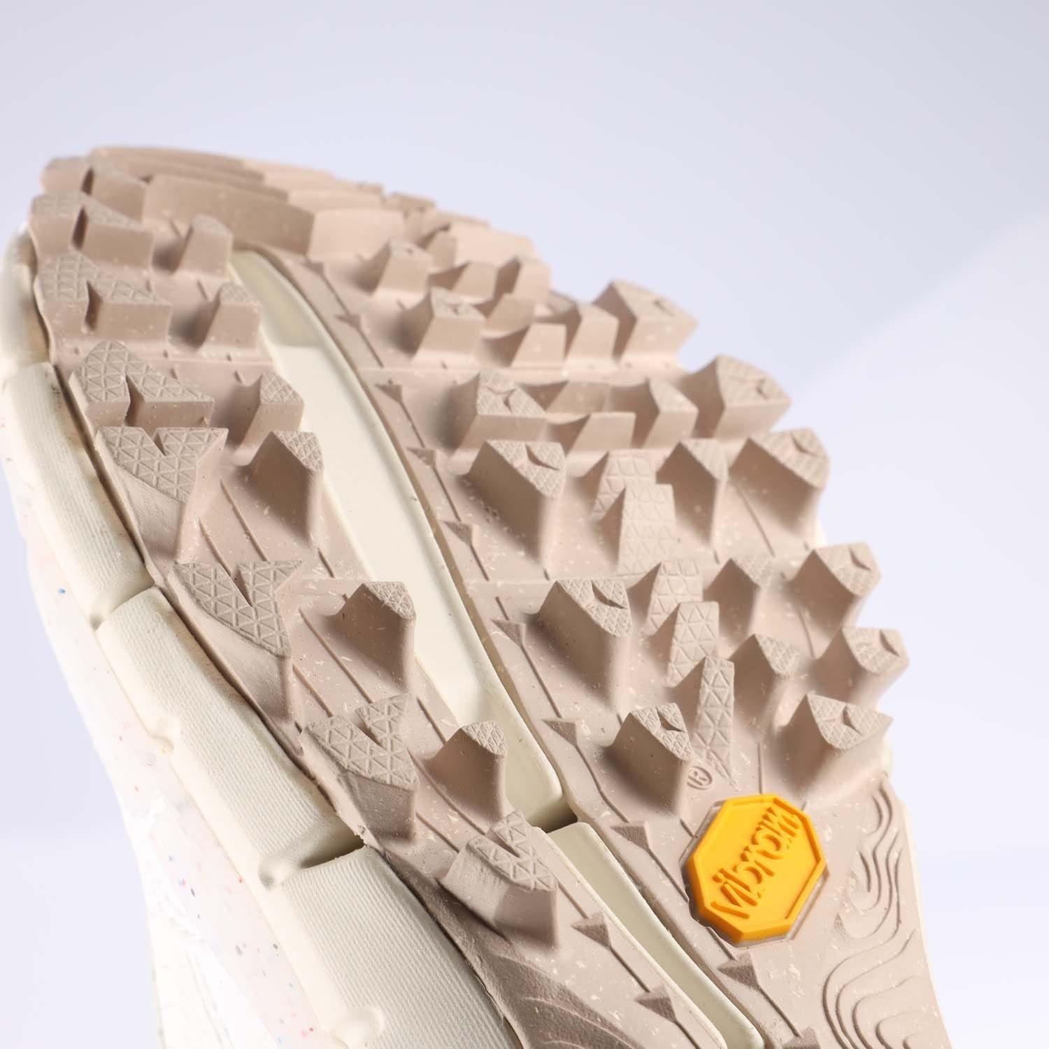 White - Reebok - Zig Kinetica 2.5 Edge Trainers - 7