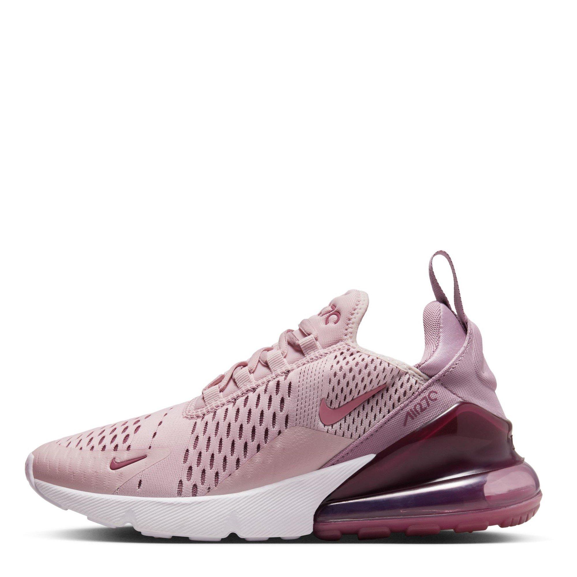 red nike tn trainers