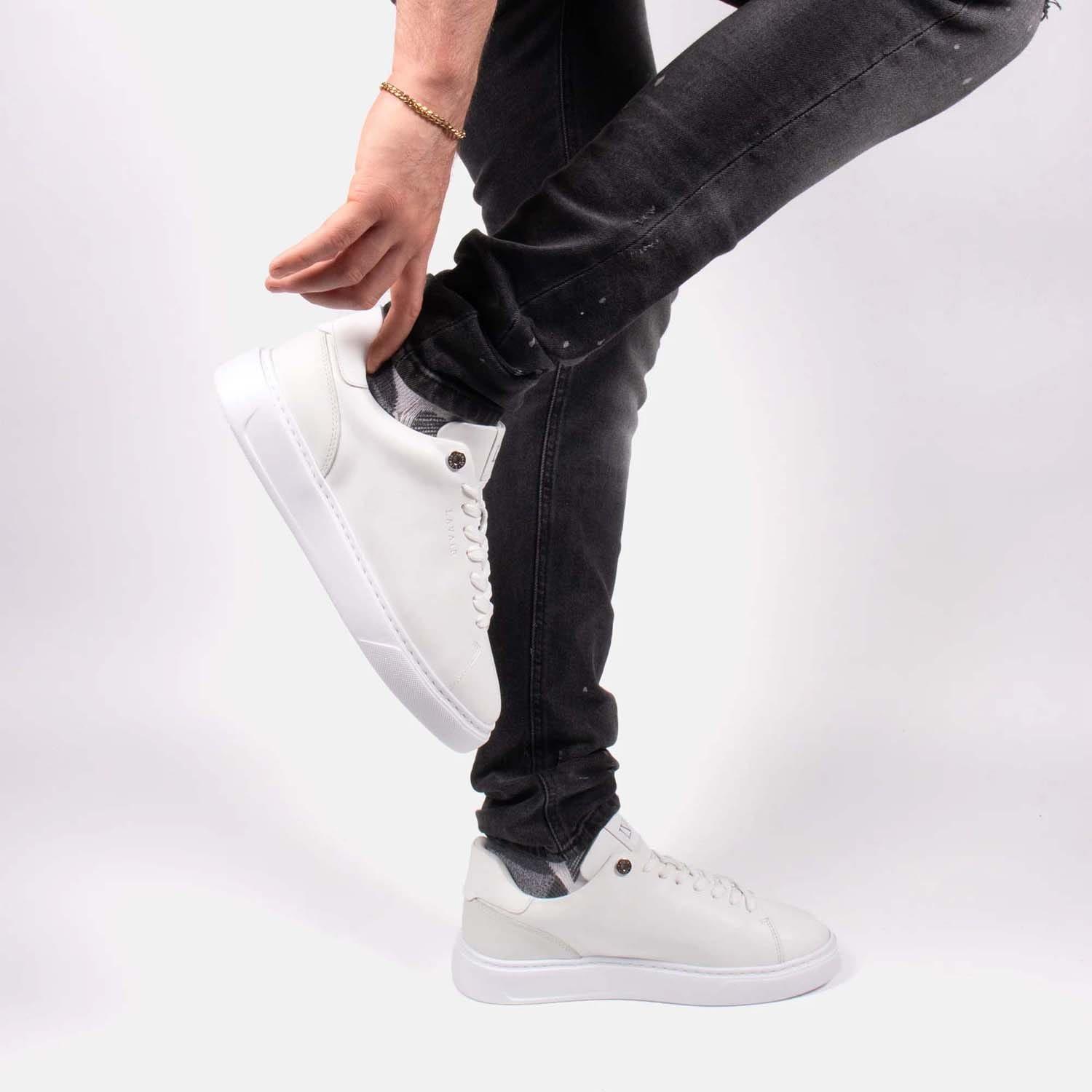 White - Lavair - Solus 2.0 Trainers - 2