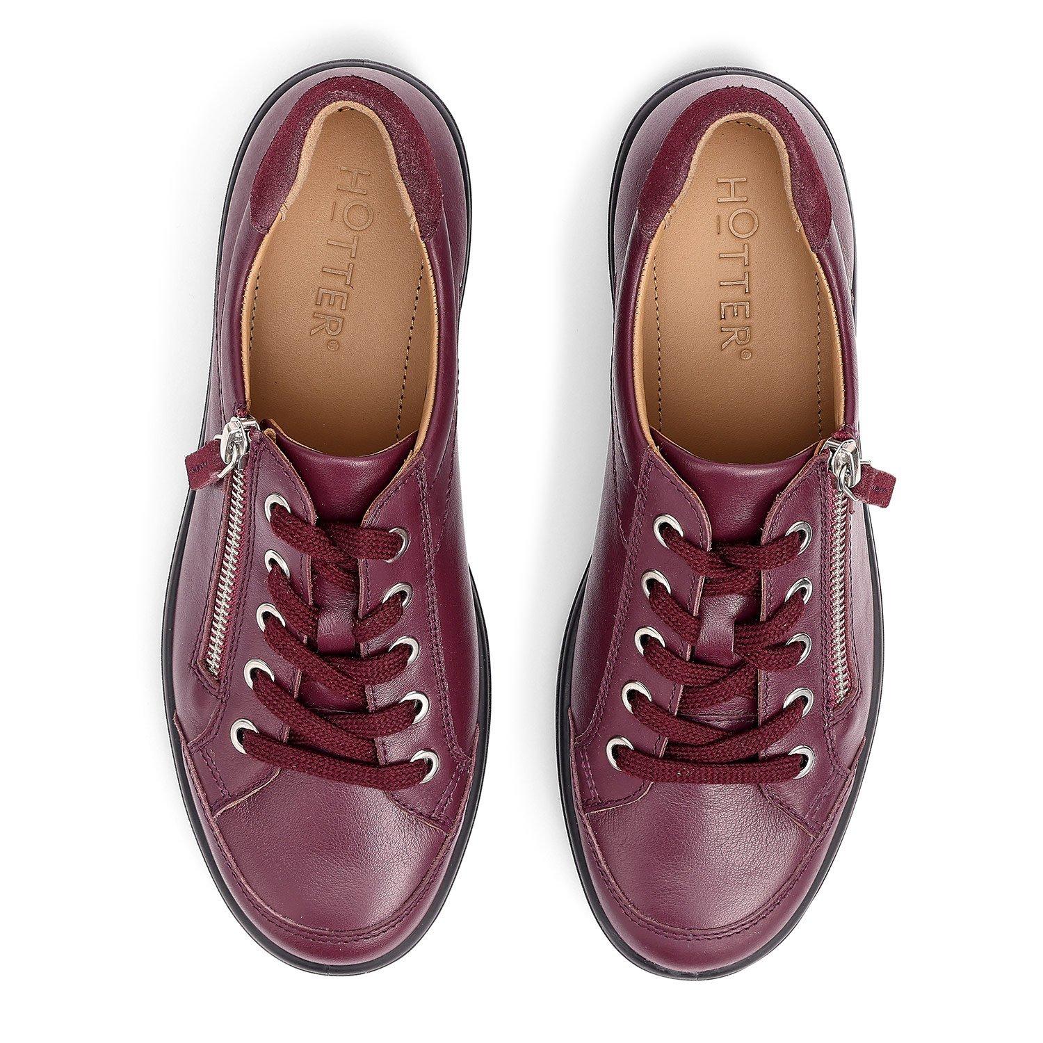 Dark Cherry - Hotter - Chase II Trainers Wide Fit - 3