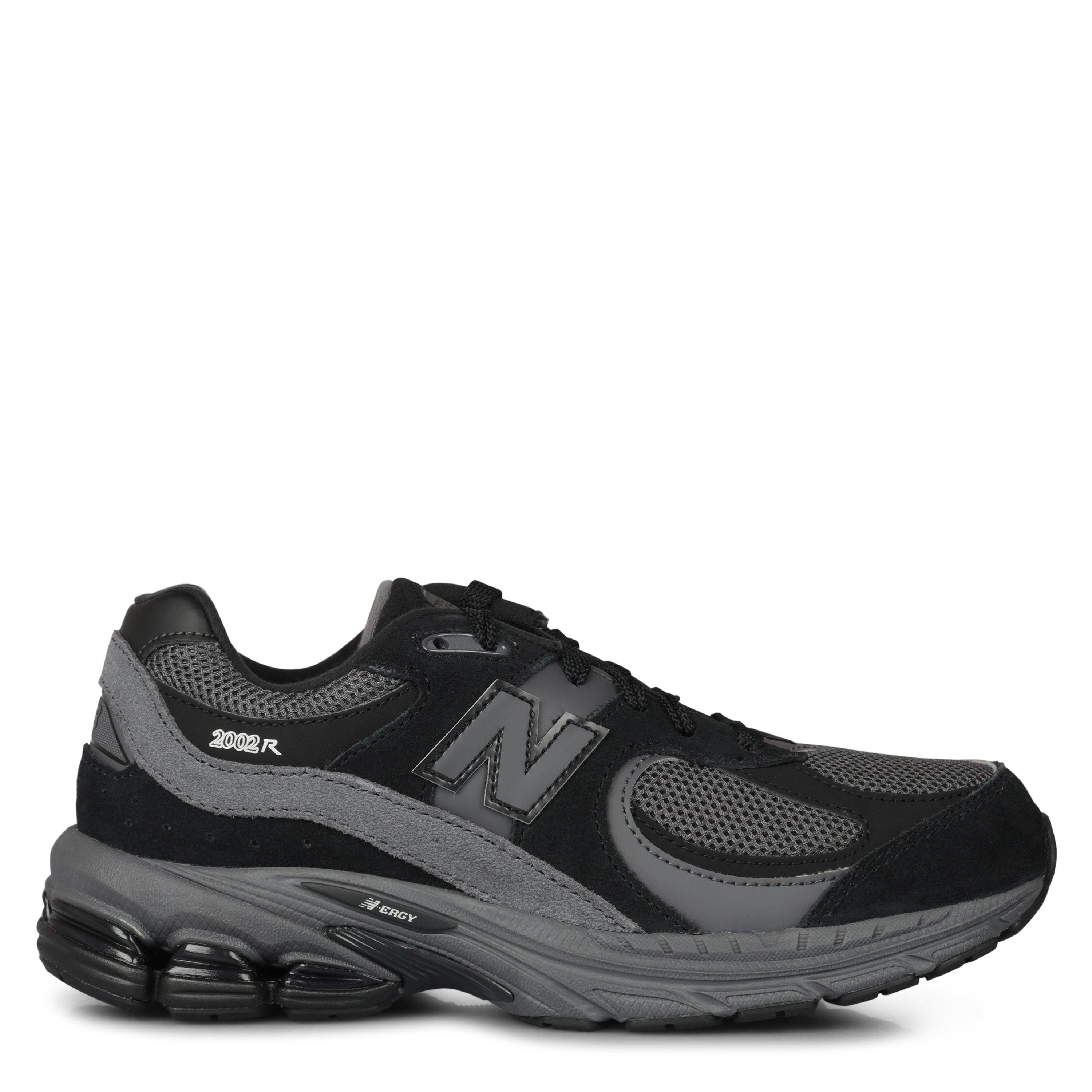 Black - New Balance - Kids' 2002 Lace-Up Low-Top Trainers - 1