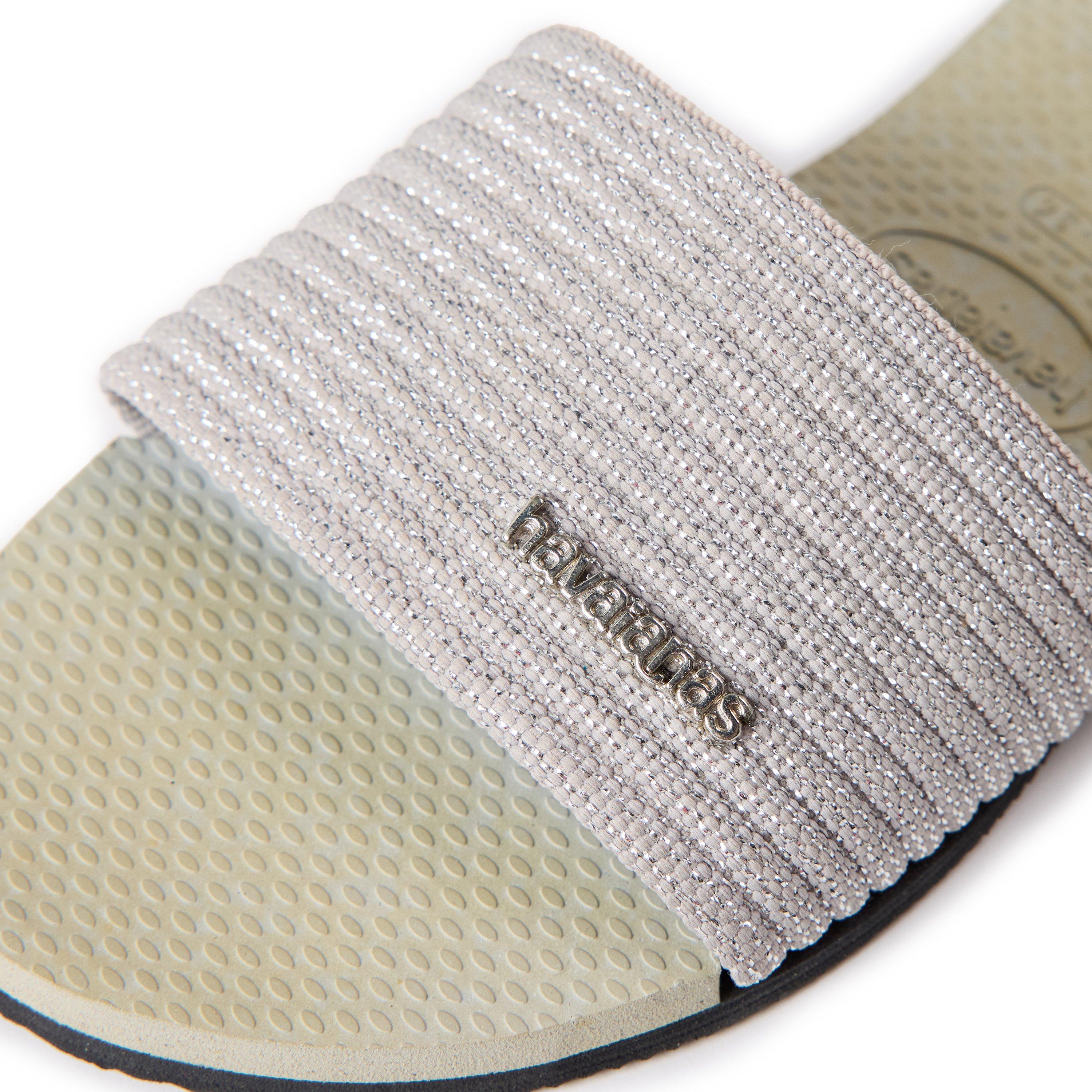 IJsgrijs - Havaianas - Kids' Hav You Malta Metallic Golden Flip Flops - 3