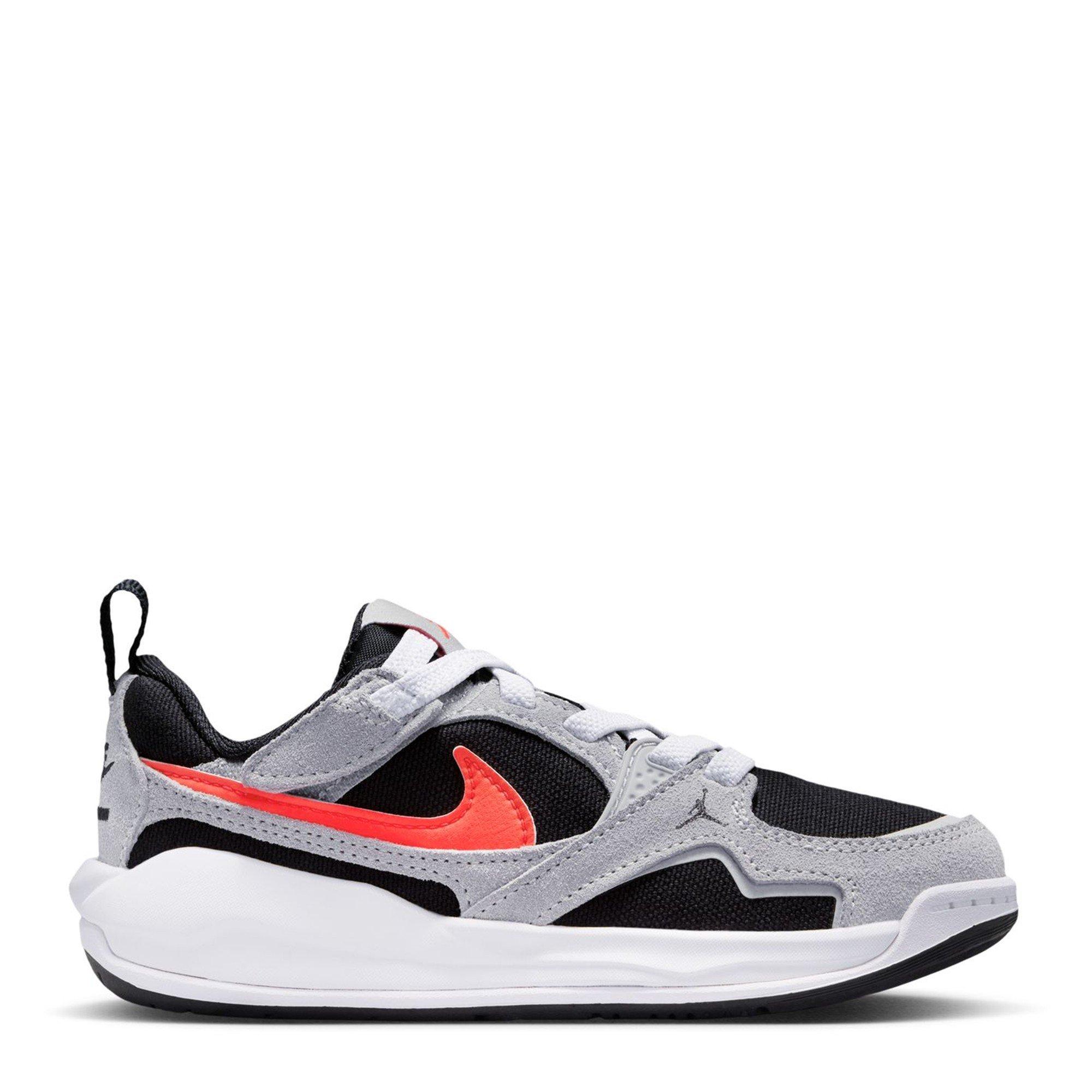 Air Jordan Boys Kids' Basketball Trainers - Black/Infared - C12 (30)