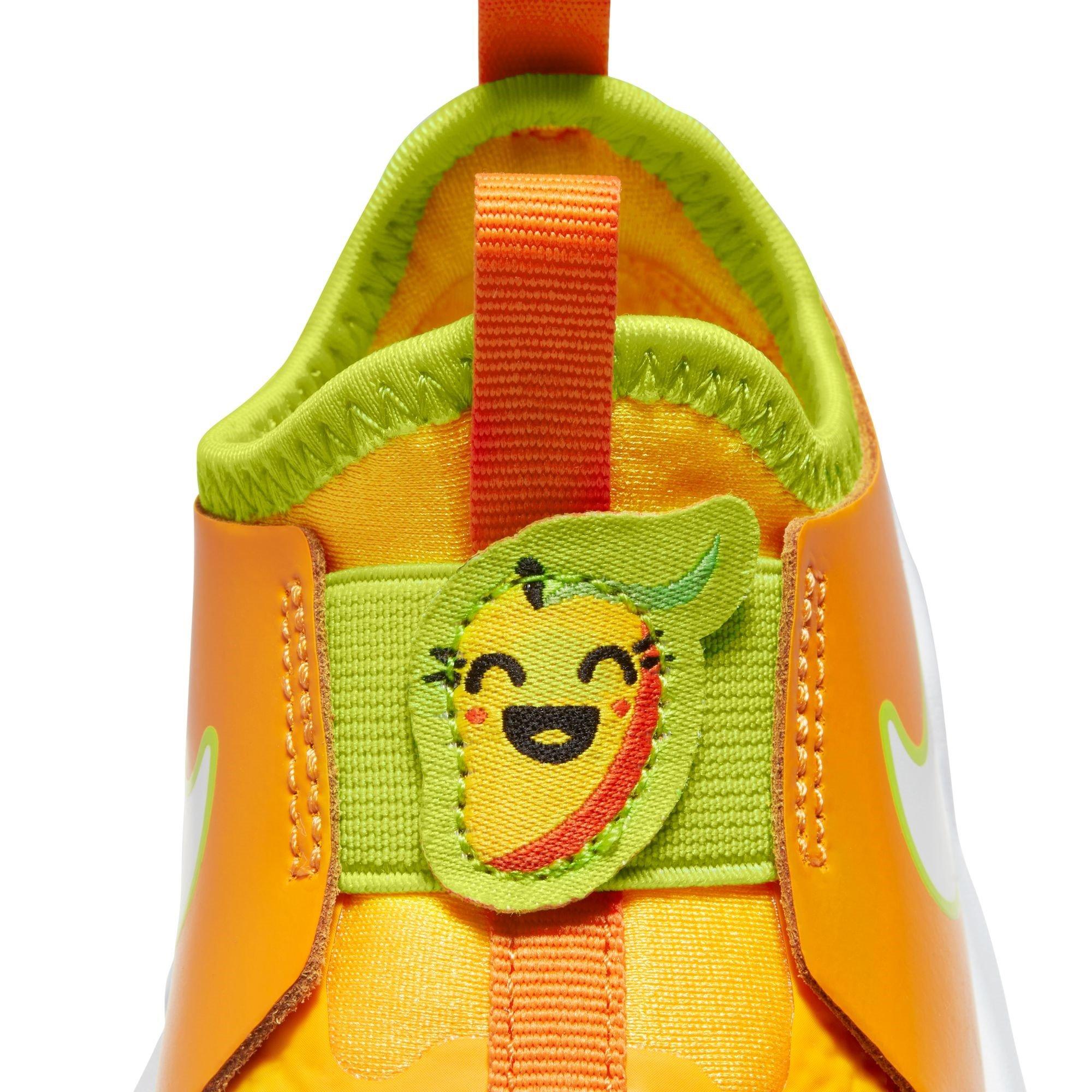 Kumquat/Hvid-A - Nike - Nike Nike Flex Run Ch99 - 8