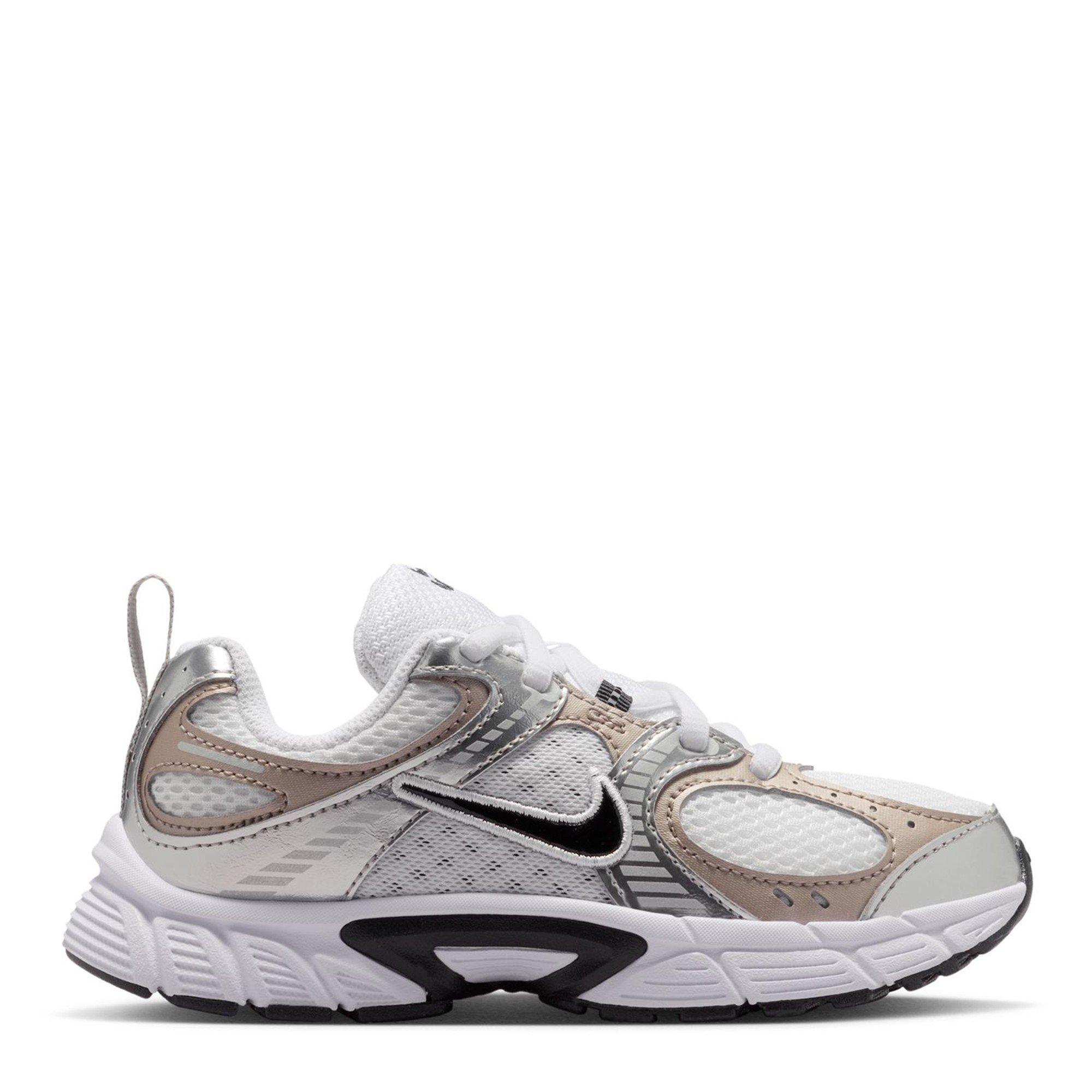 Nike Boys V5 Rnr Shoes Childrens - Wht/Blk/Grey - C12 (30)