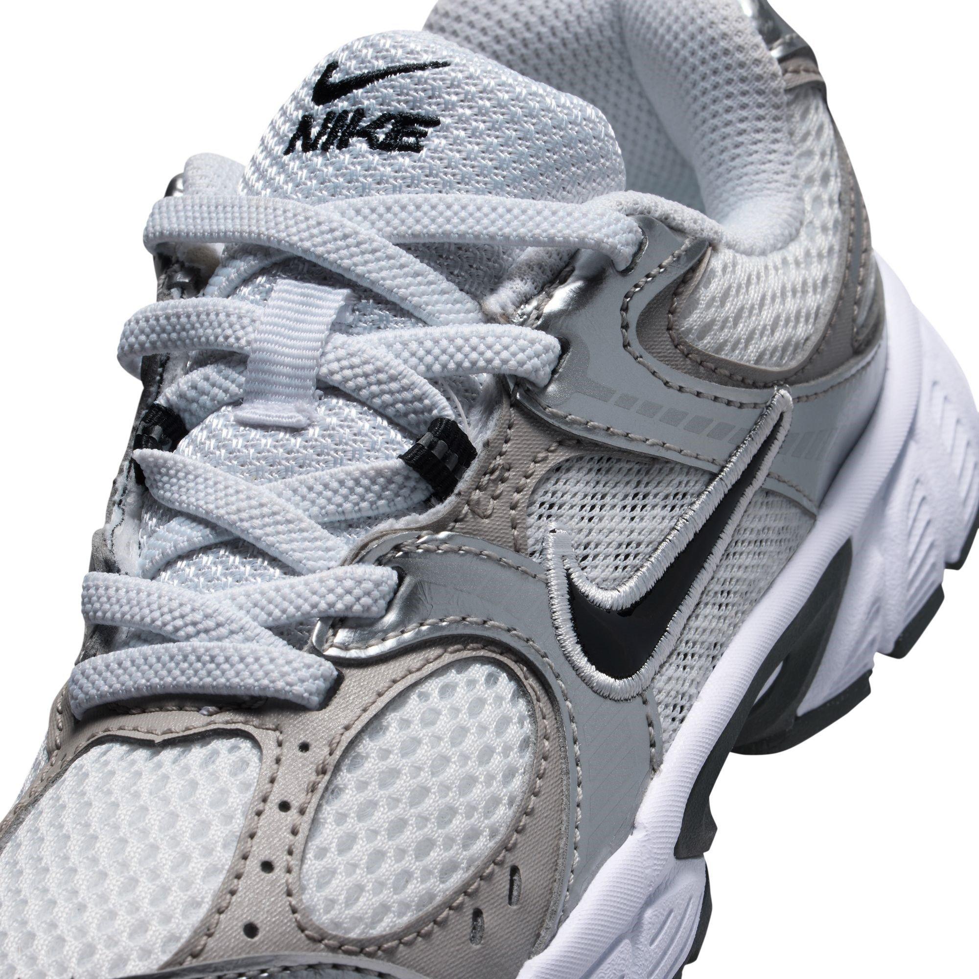 Wht/Blk/Grey - Nike - Kids' Trainers - 7