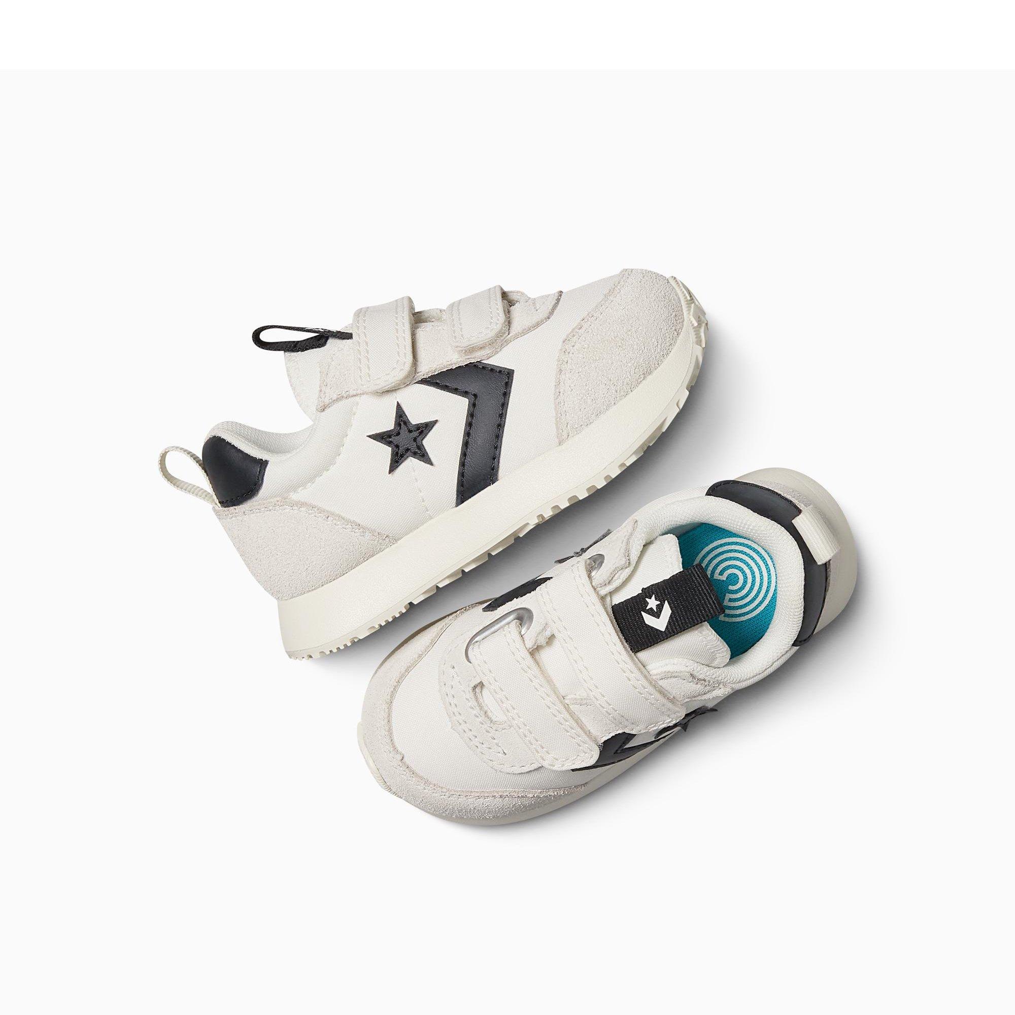 103-Vintage W - Converse - Kids' Omega Trainer Easy-On Low-Top Trainers - 4