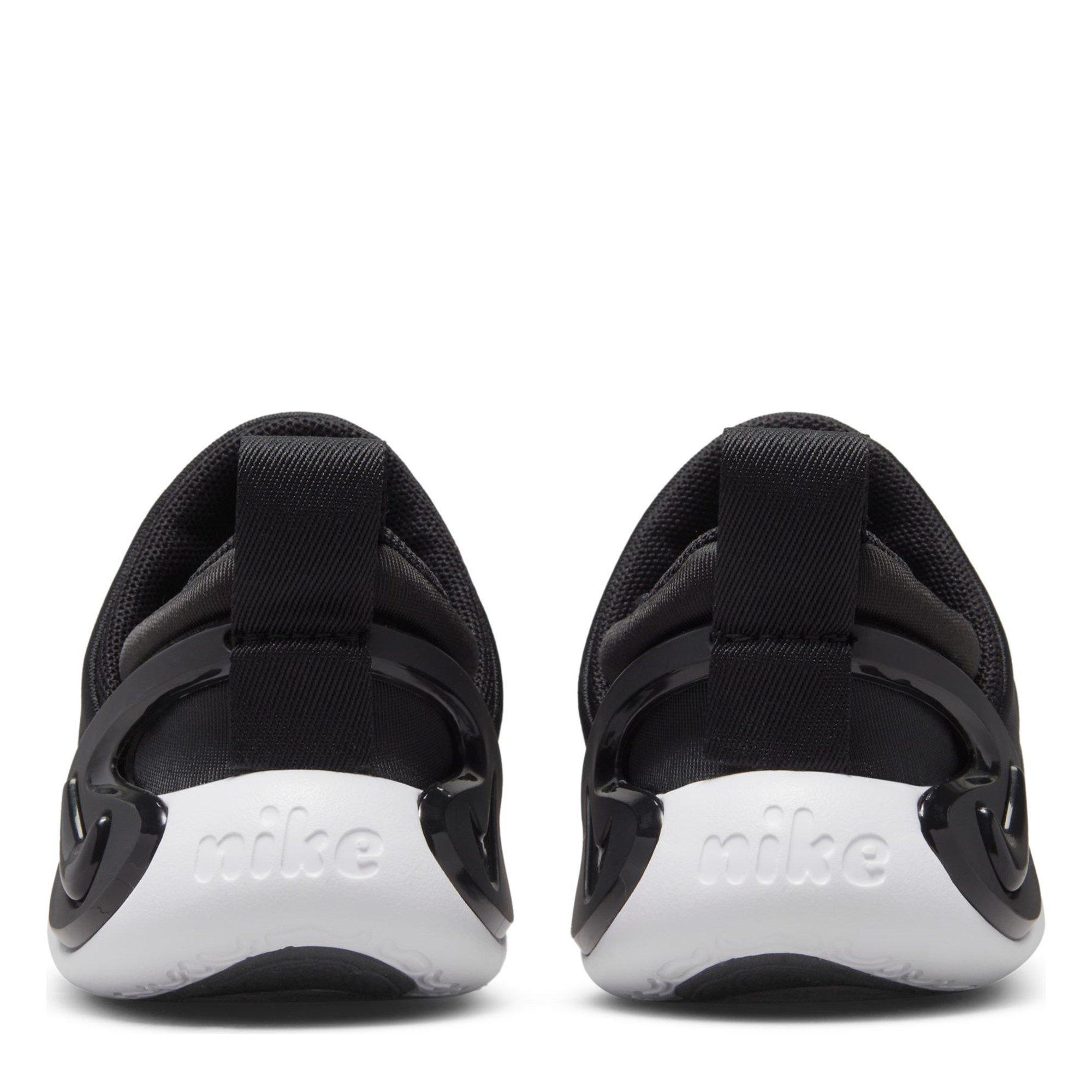Preto/Branco - Nike - Dynamo GO Baby/Toddler Easy On/Off Shoes - 4