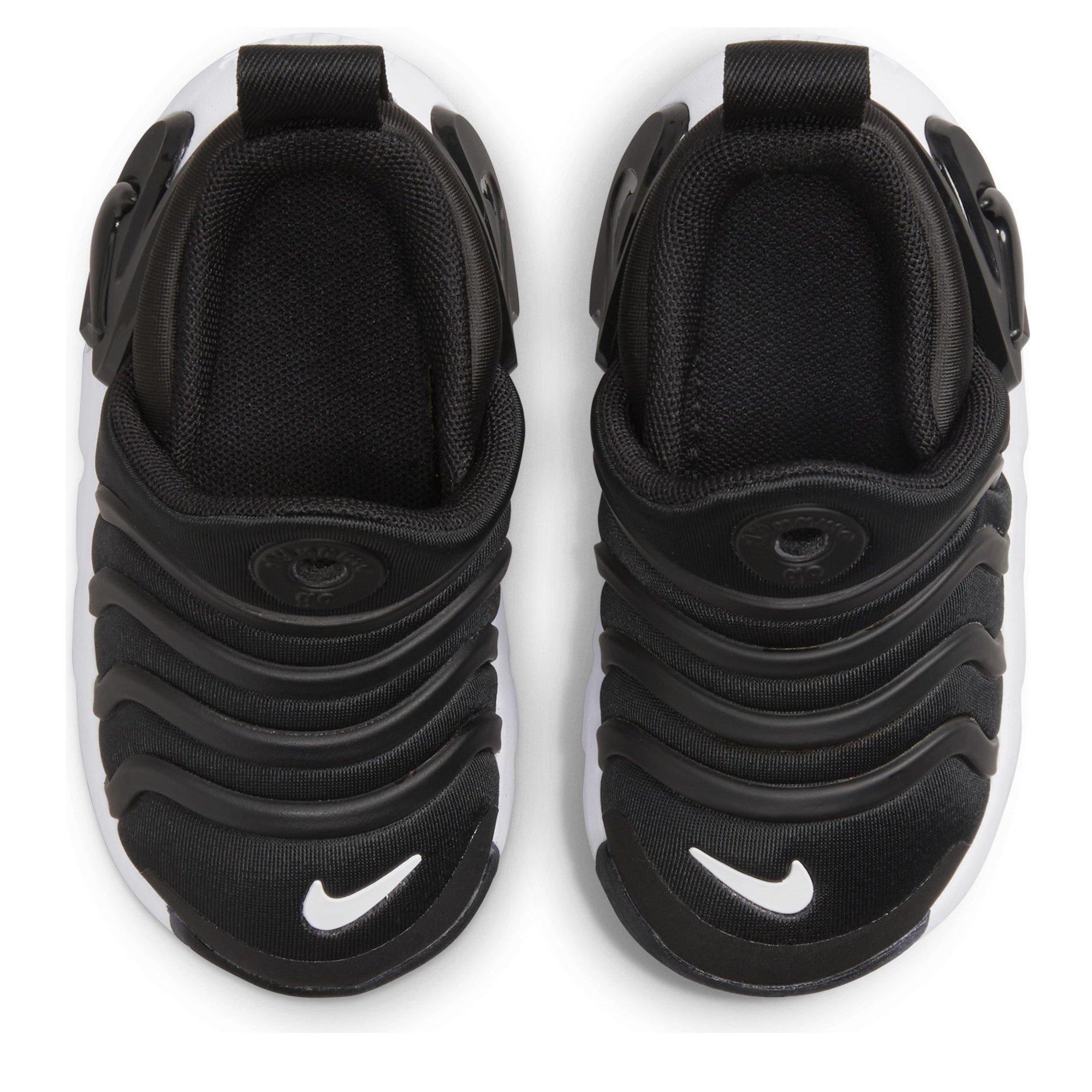 Preto/Branco - Nike - Dynamo GO Baby/Toddler Easy On/Off Shoes - 5