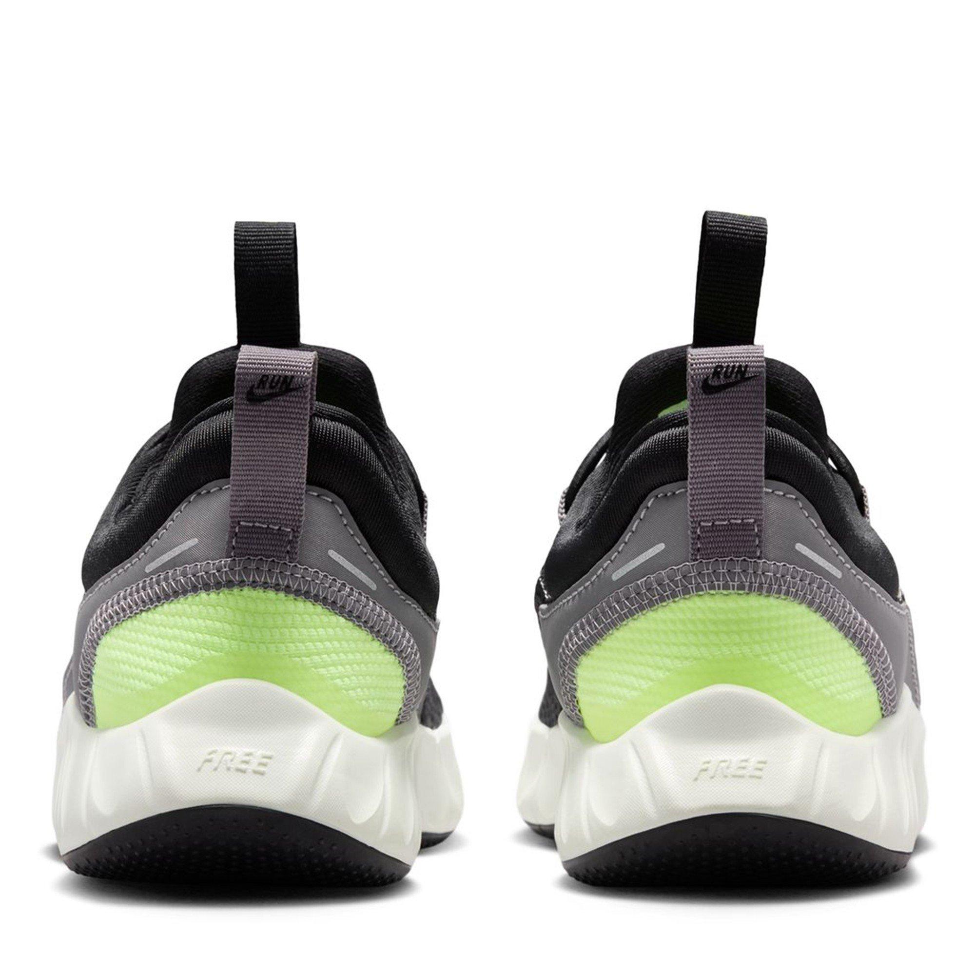 Black/Saffron - Nike - Kids' Trainers - 4