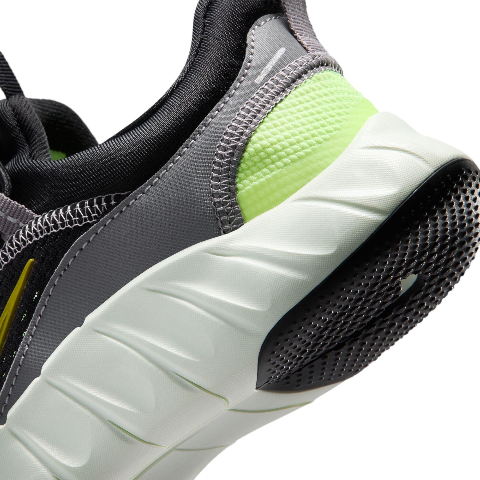 Black/Saffron - Nike - Kids' Trainers - 8