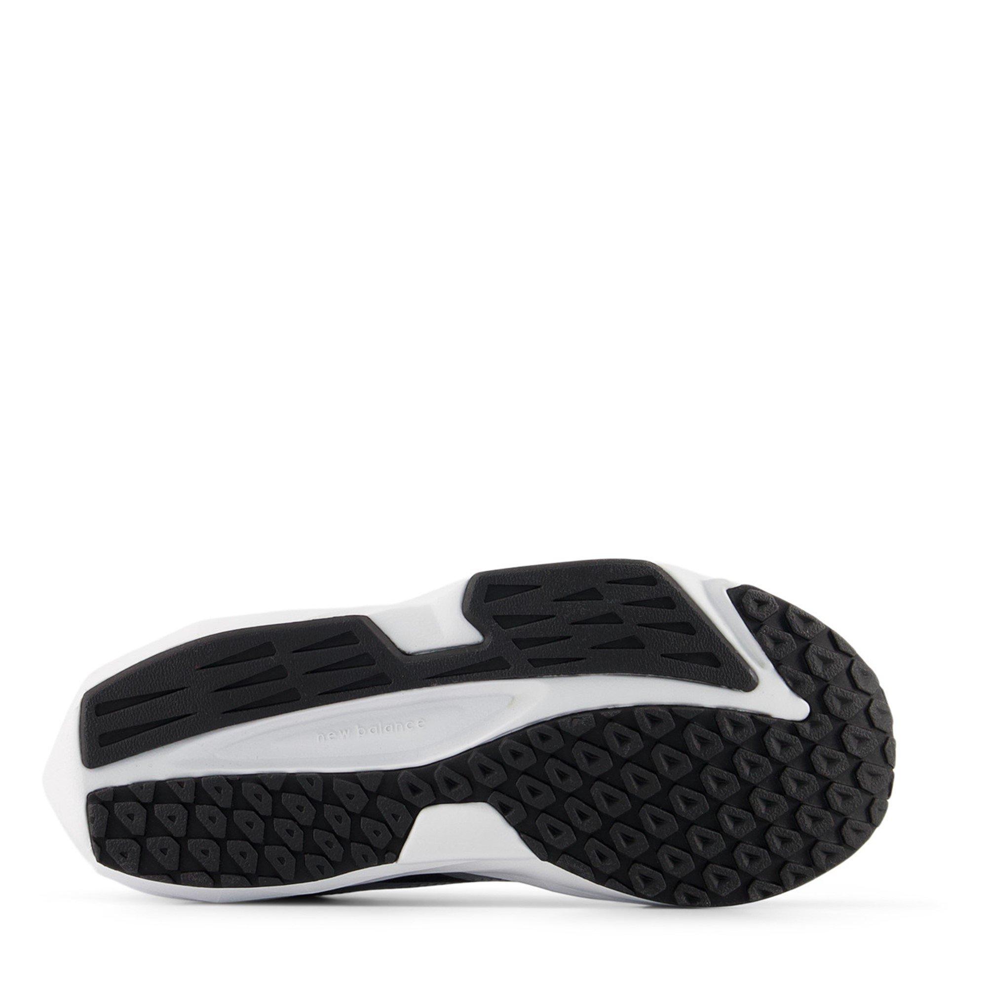 Black/NB103 Wht - New Balance - Kids' Runners - 4