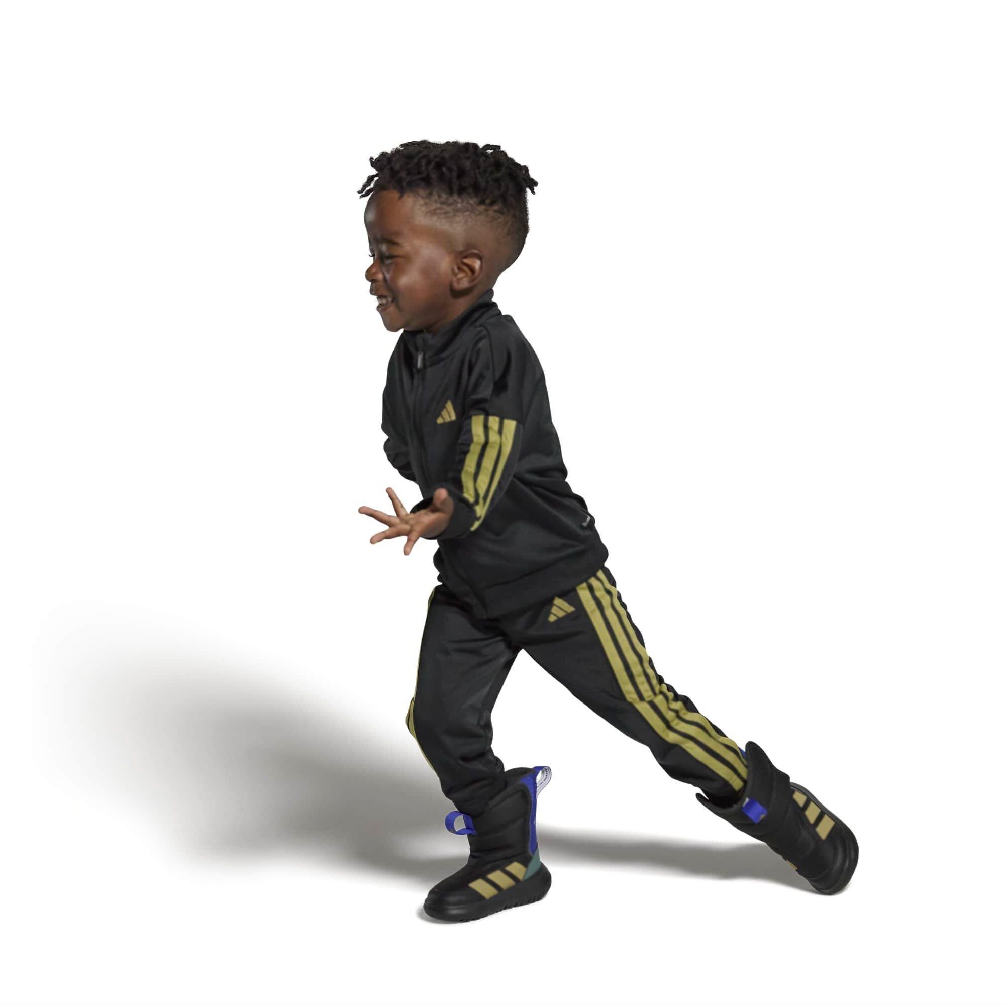 BLACK - adidas - Kids' Winterplay Low-Top Trainers - 7