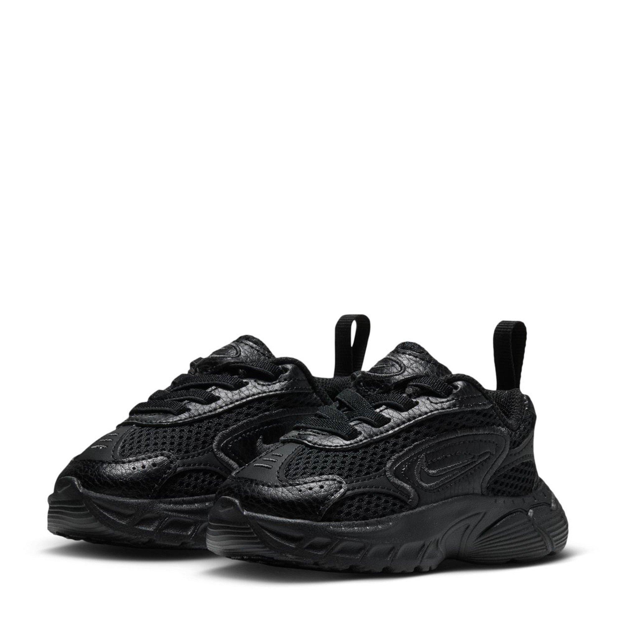 Triple Black - Nike - Nike Stratos In64 - 3